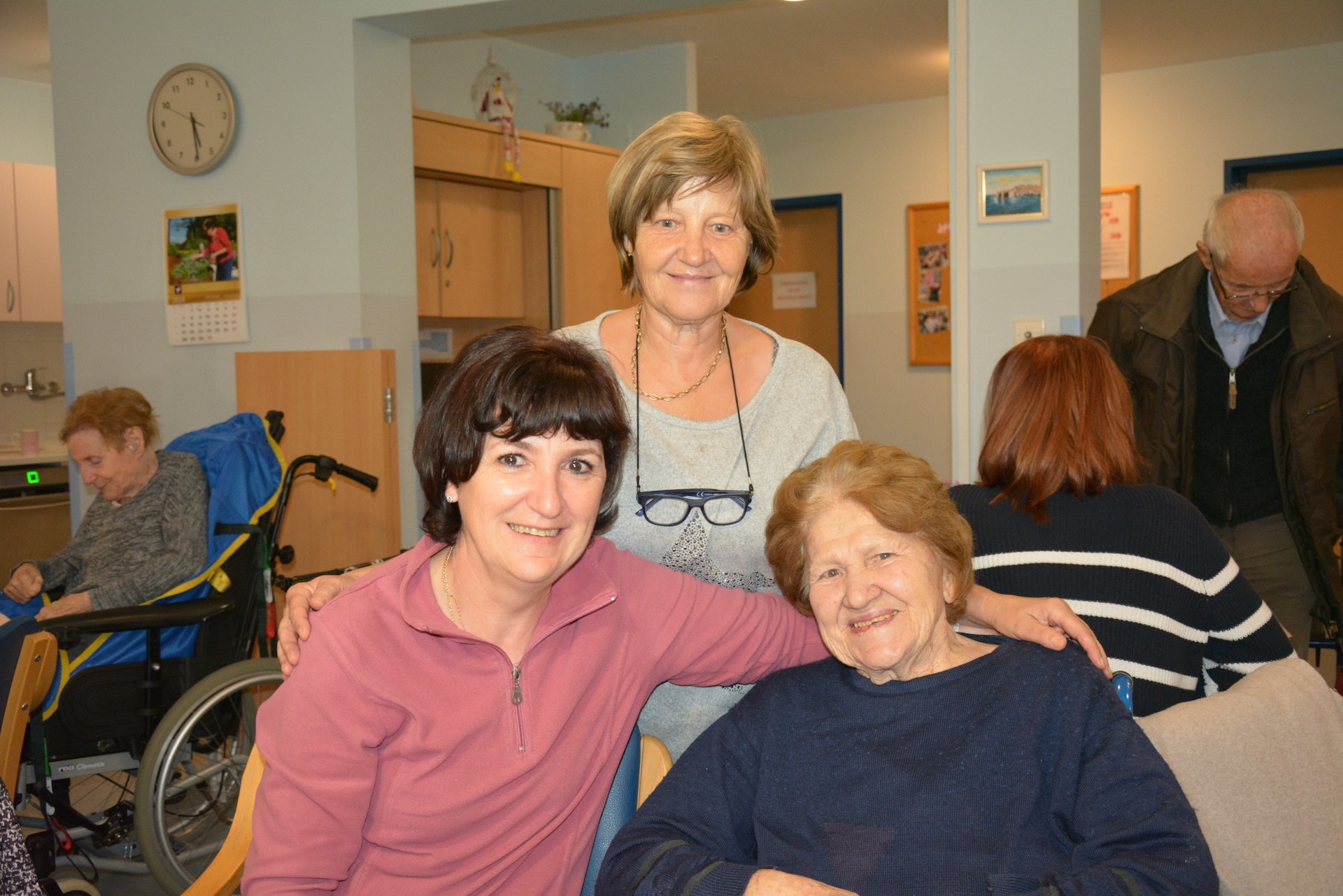 Klub svojcev skupin Mavrica in Modrijani