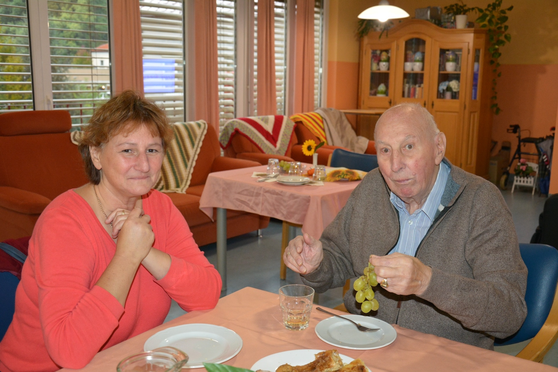 Klub svojcev skupin Mavrica in Modrijani