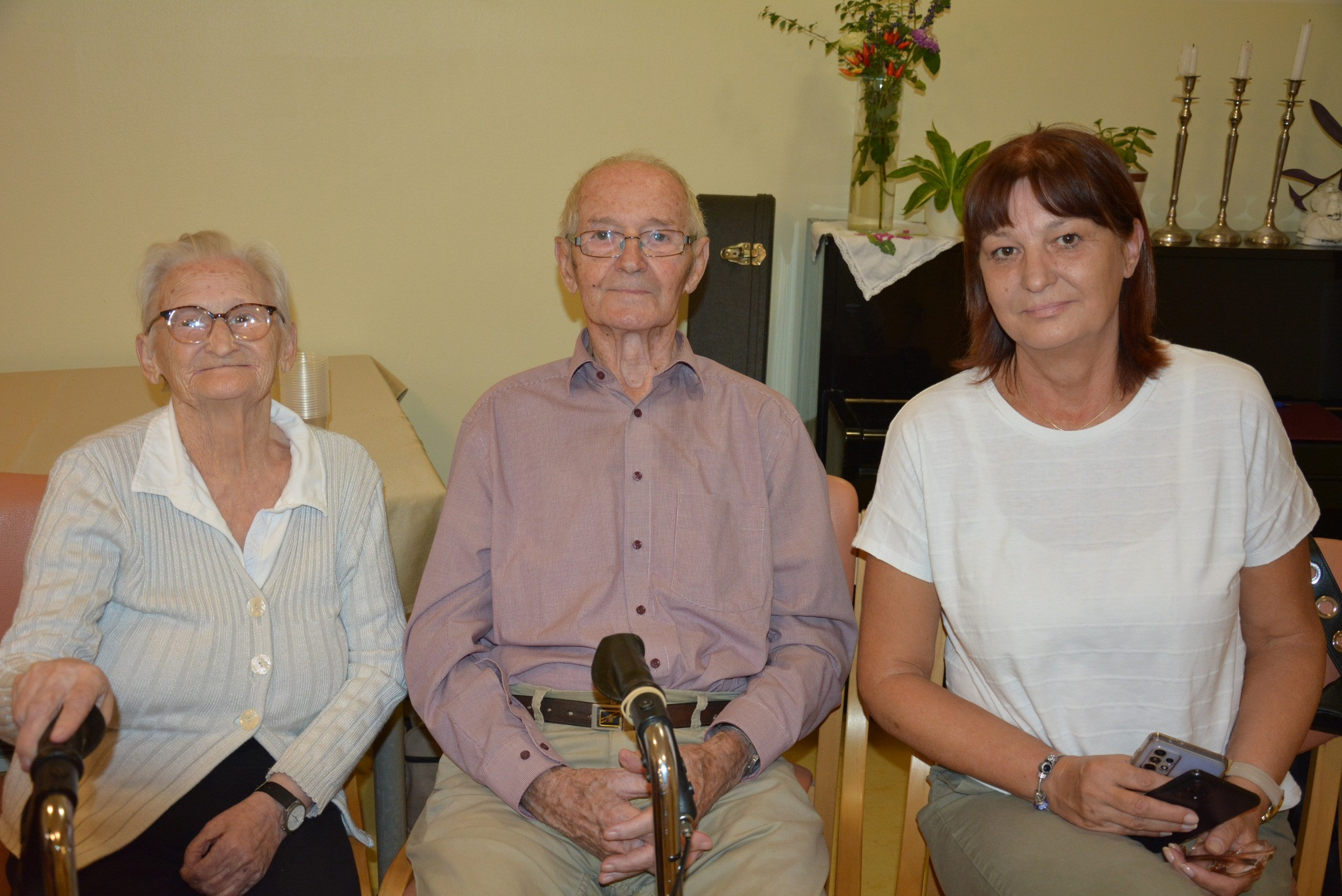 Klub svojcev skupin Mavrica in Modrijani