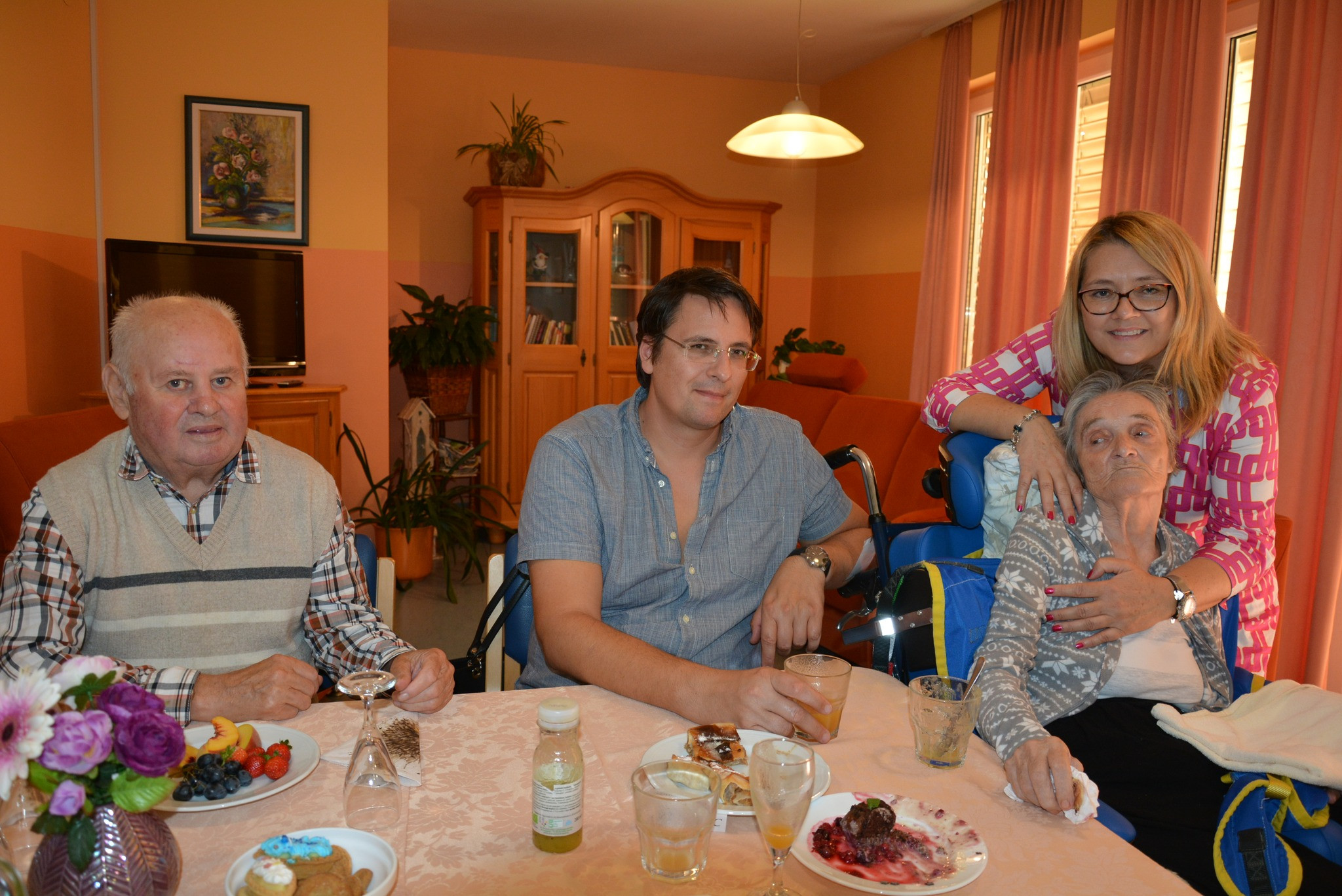 Klub svojcev skupin Mavrica in Modrijani