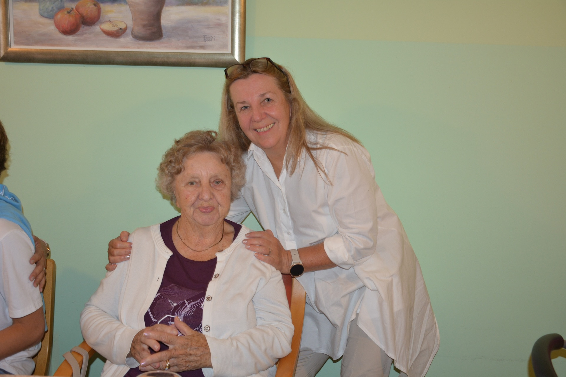 Klub svojcev skupin Ob potoku, Ena A in Rožmarin