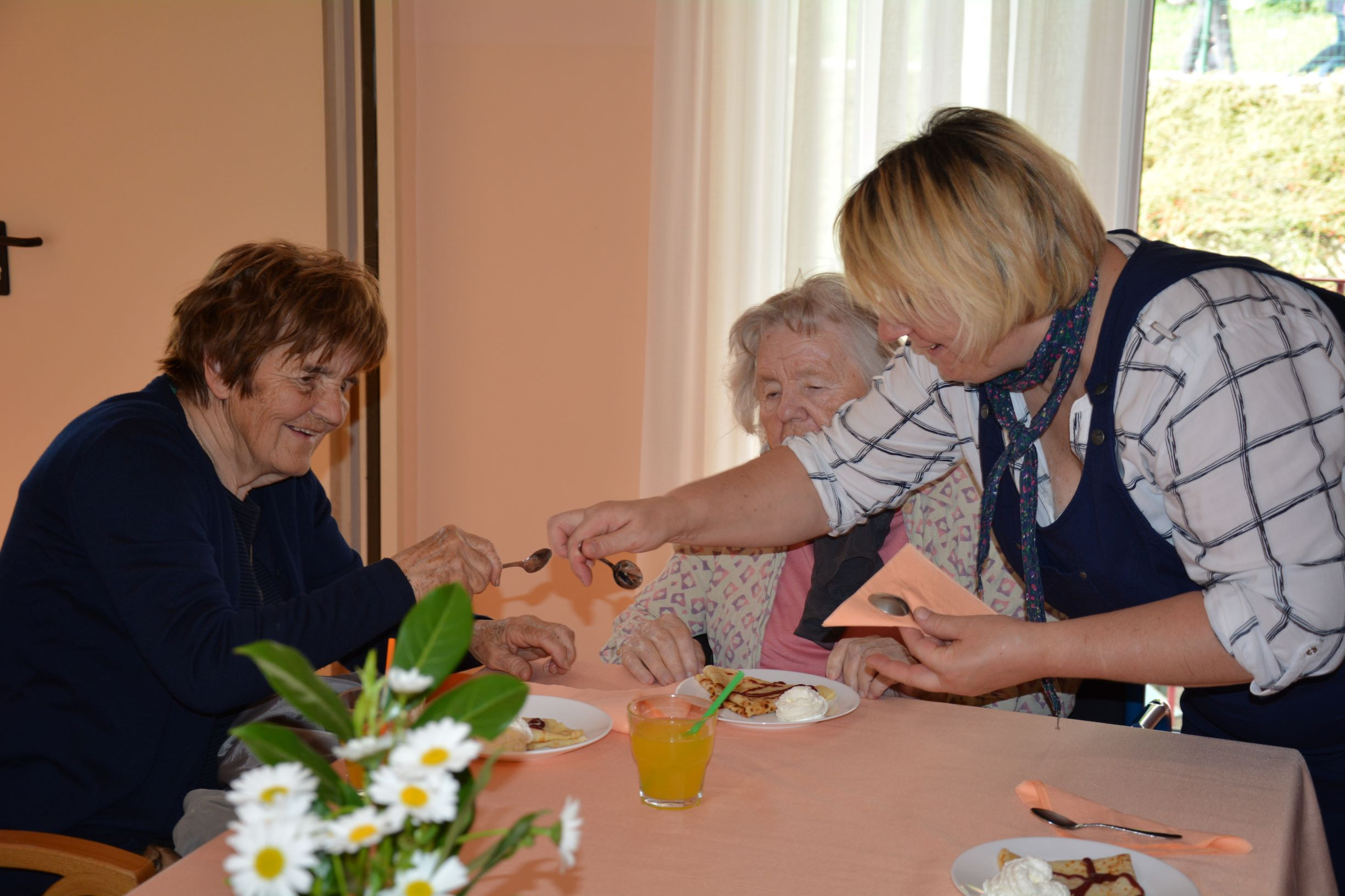 Klub svojcev Zarja in Spominčica