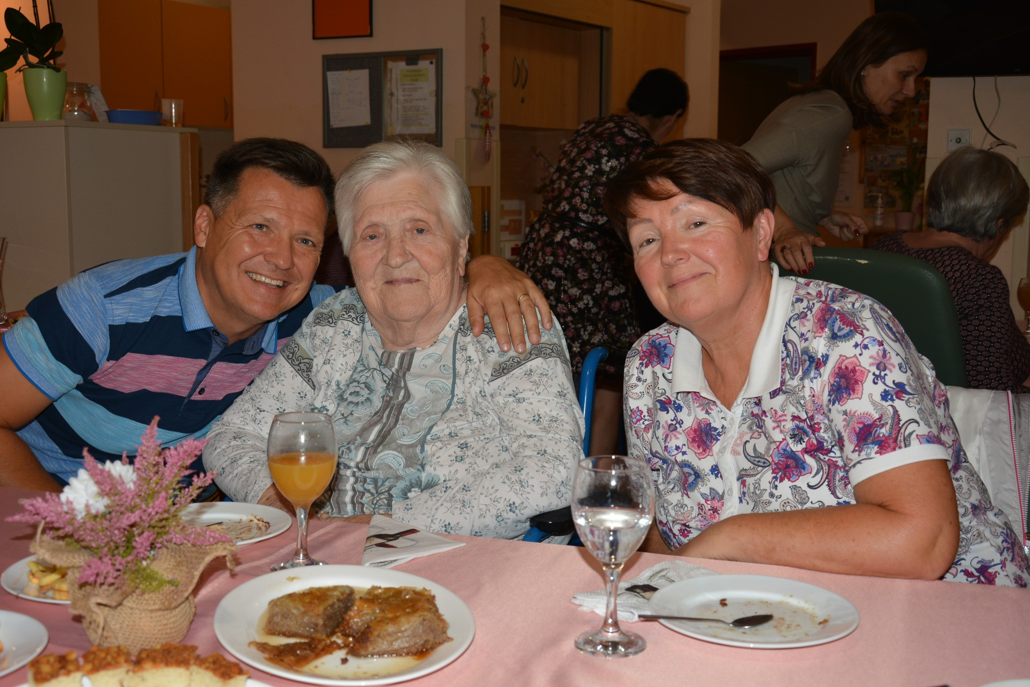 Klub svojcev Zarja in Spominčice