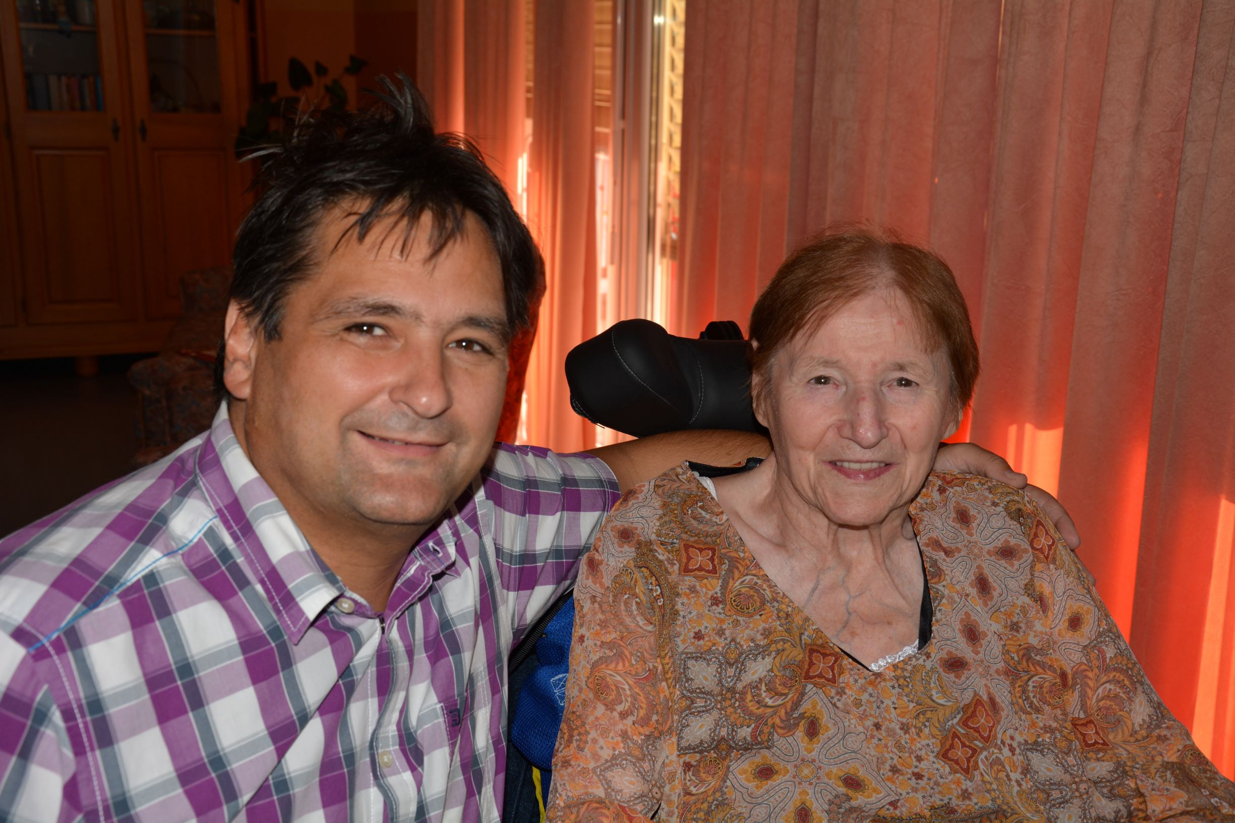 KLUBI SVOJCEV SKUPIN MAVRICA IN MODRIJANI