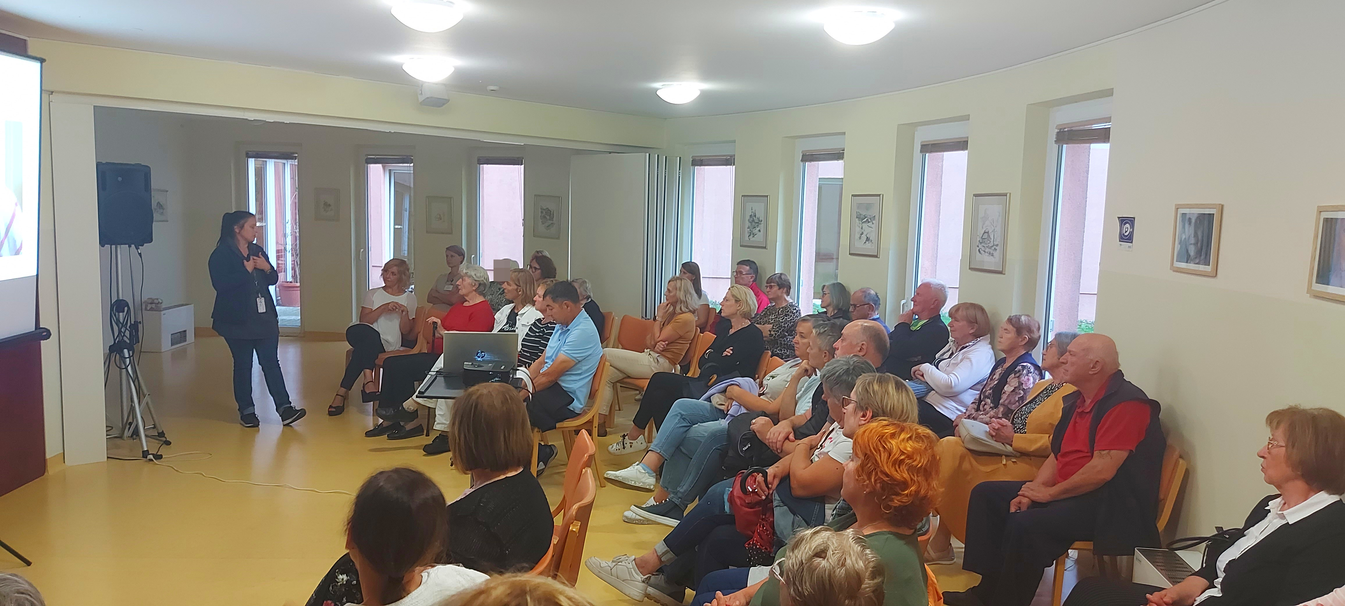 Klubi svojcev skupin Zarja in Spominčice