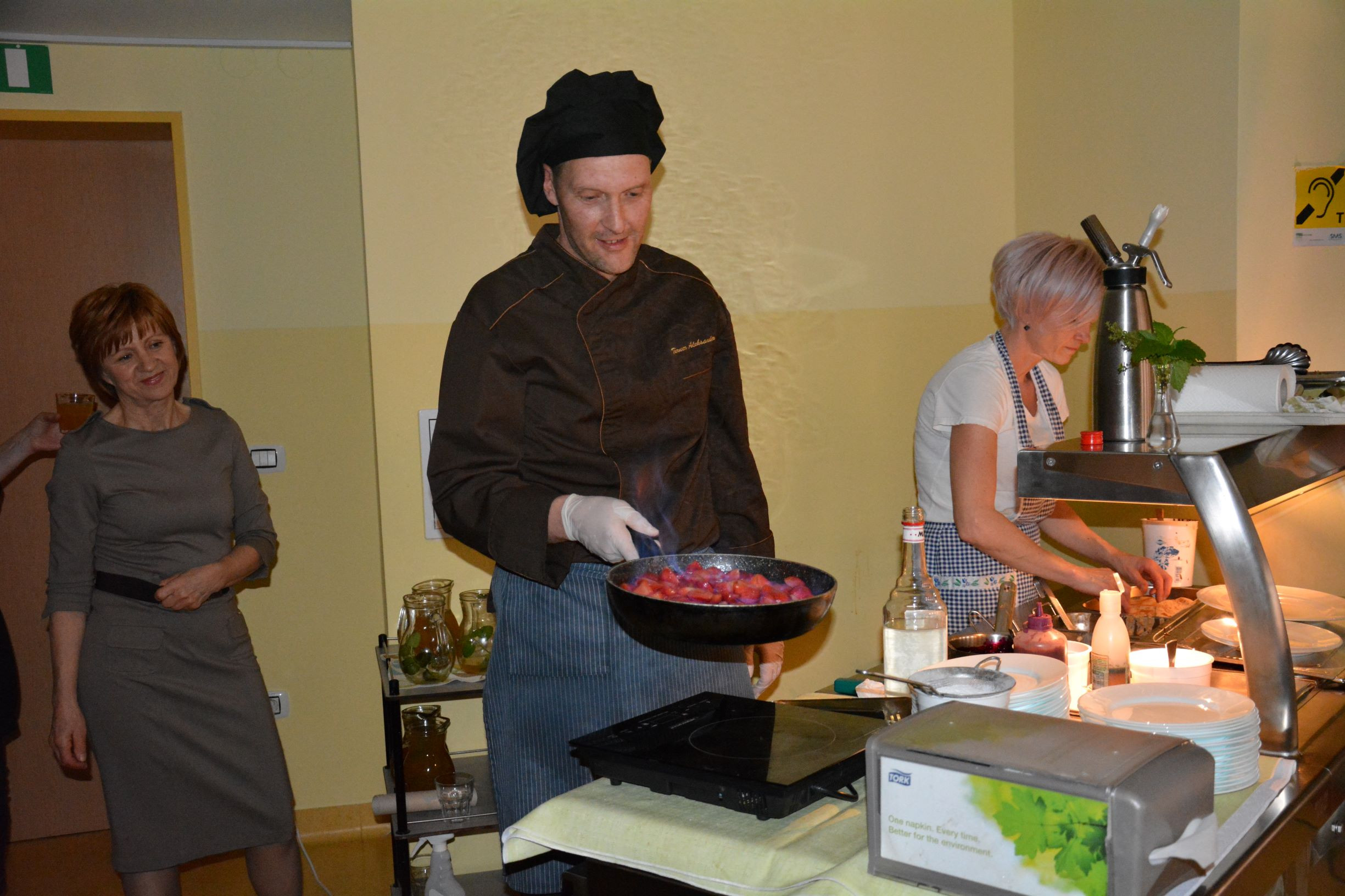 Klubi svojcev za skupini Mavrica in Modrijani