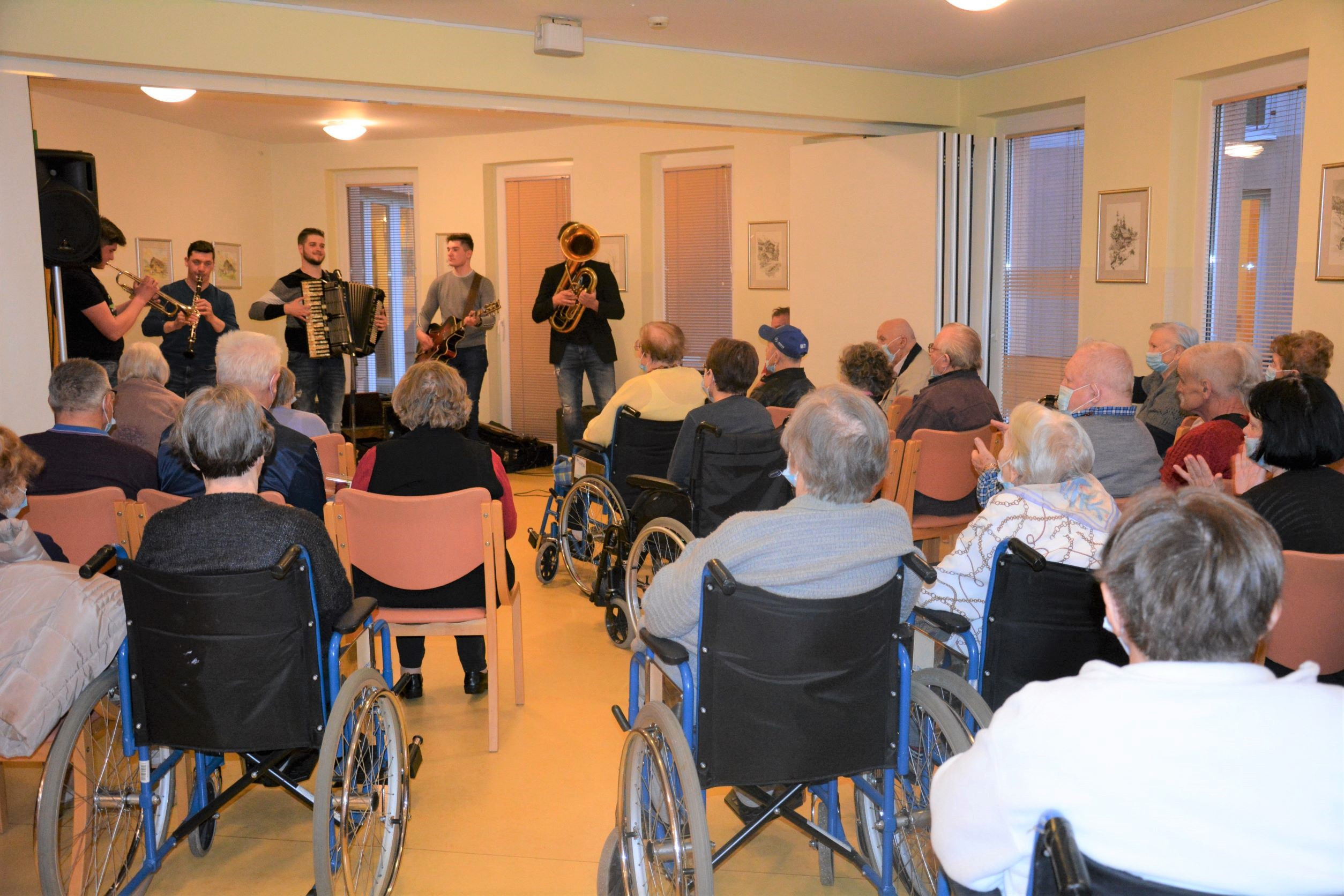 Koncert Grand kvinteta ob dnevu žena