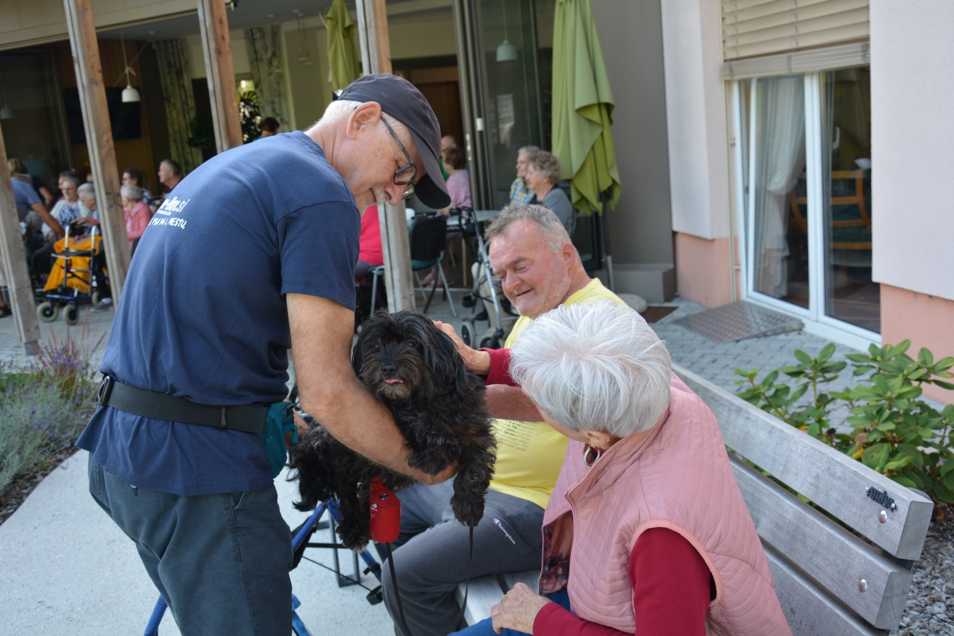 Kosmati smrčki za ljubitelje psov