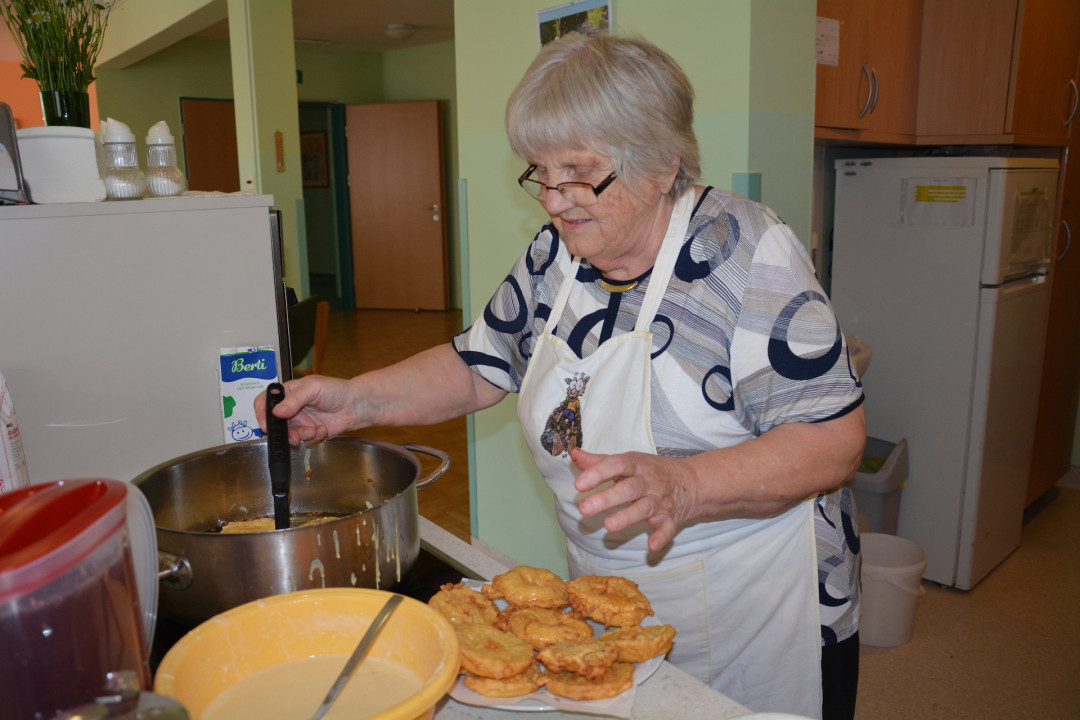 Kuharska urica: ocvrta jabolka