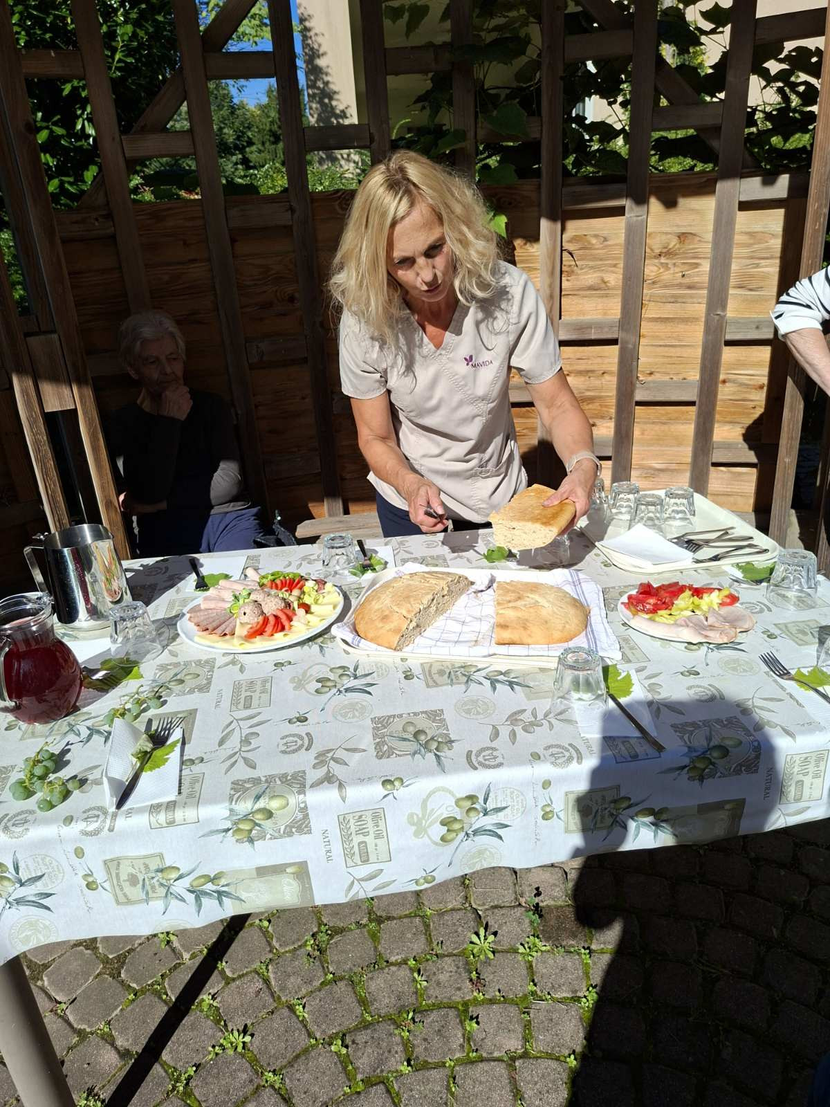 Lep sončen dan v objemu začetka jeseni