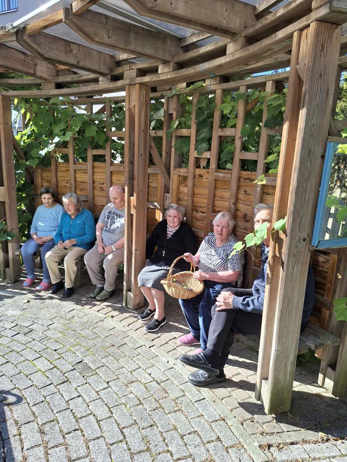 Lep sončen dan v objemu začetka jeseni