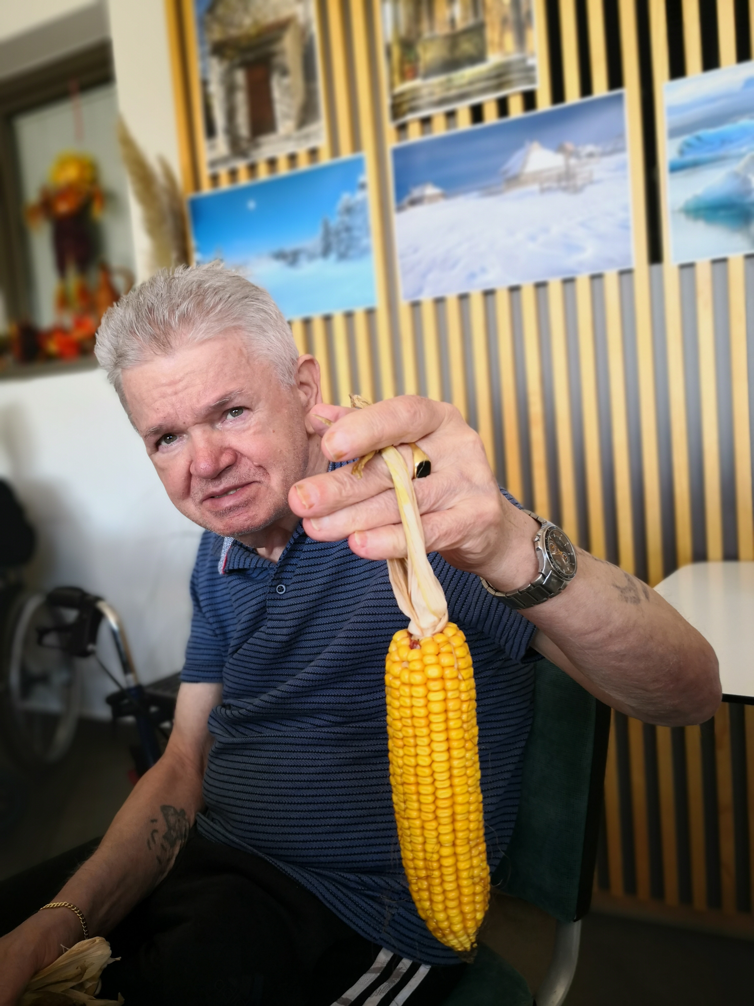 Ličkanje ob harmoniki, pesmi in petju