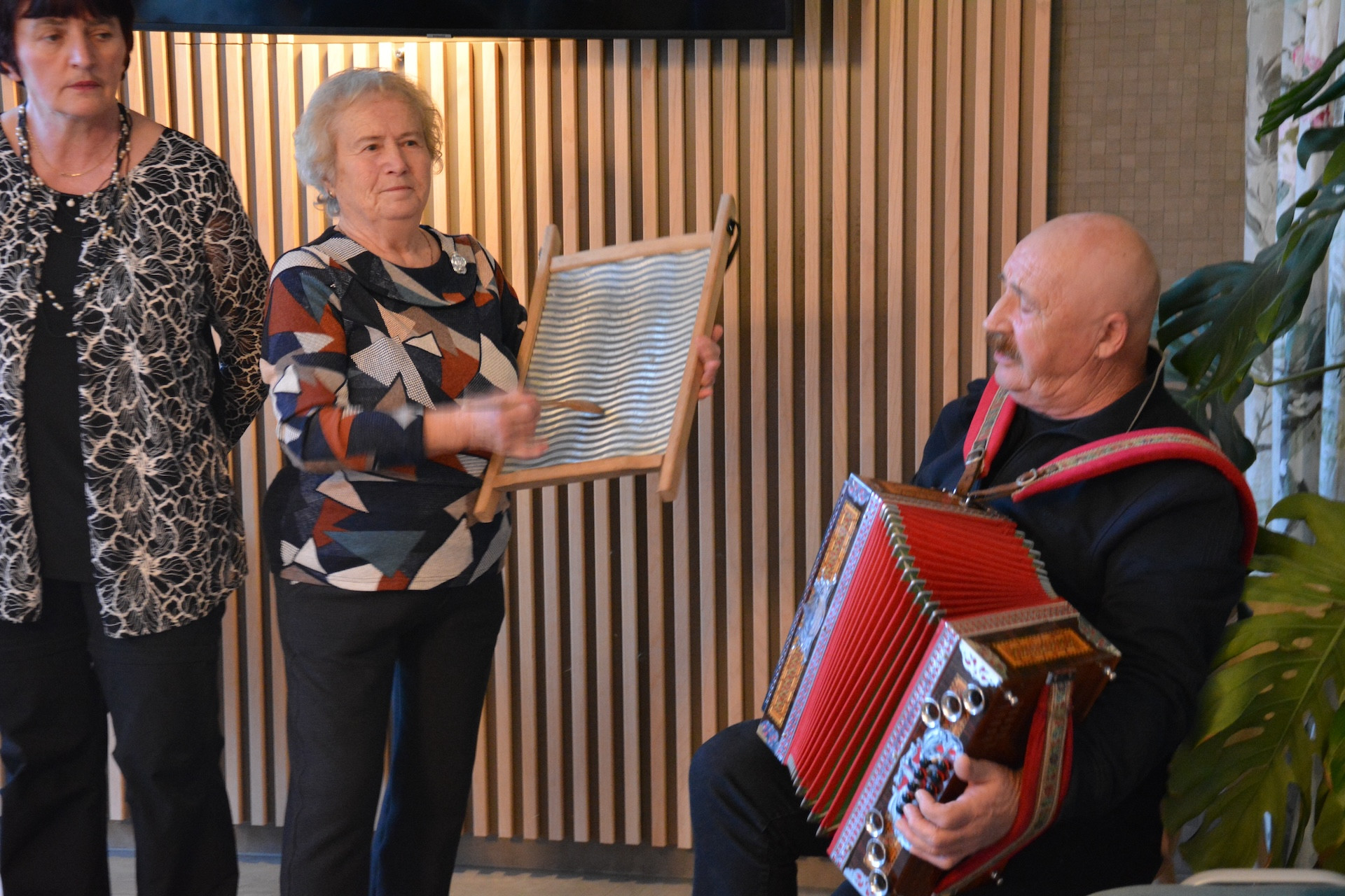 Ljudske pevke iz Rogatca