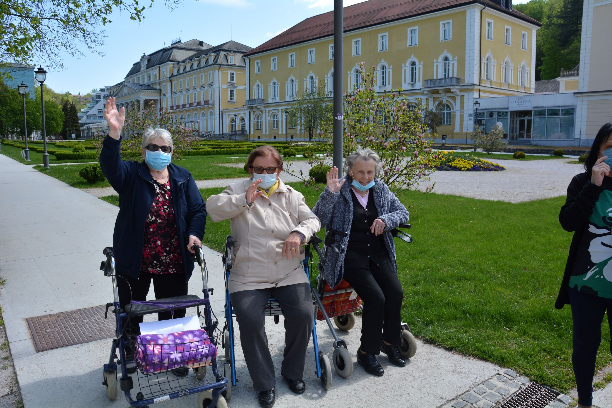 Majski sprehod skupine Ob potoku