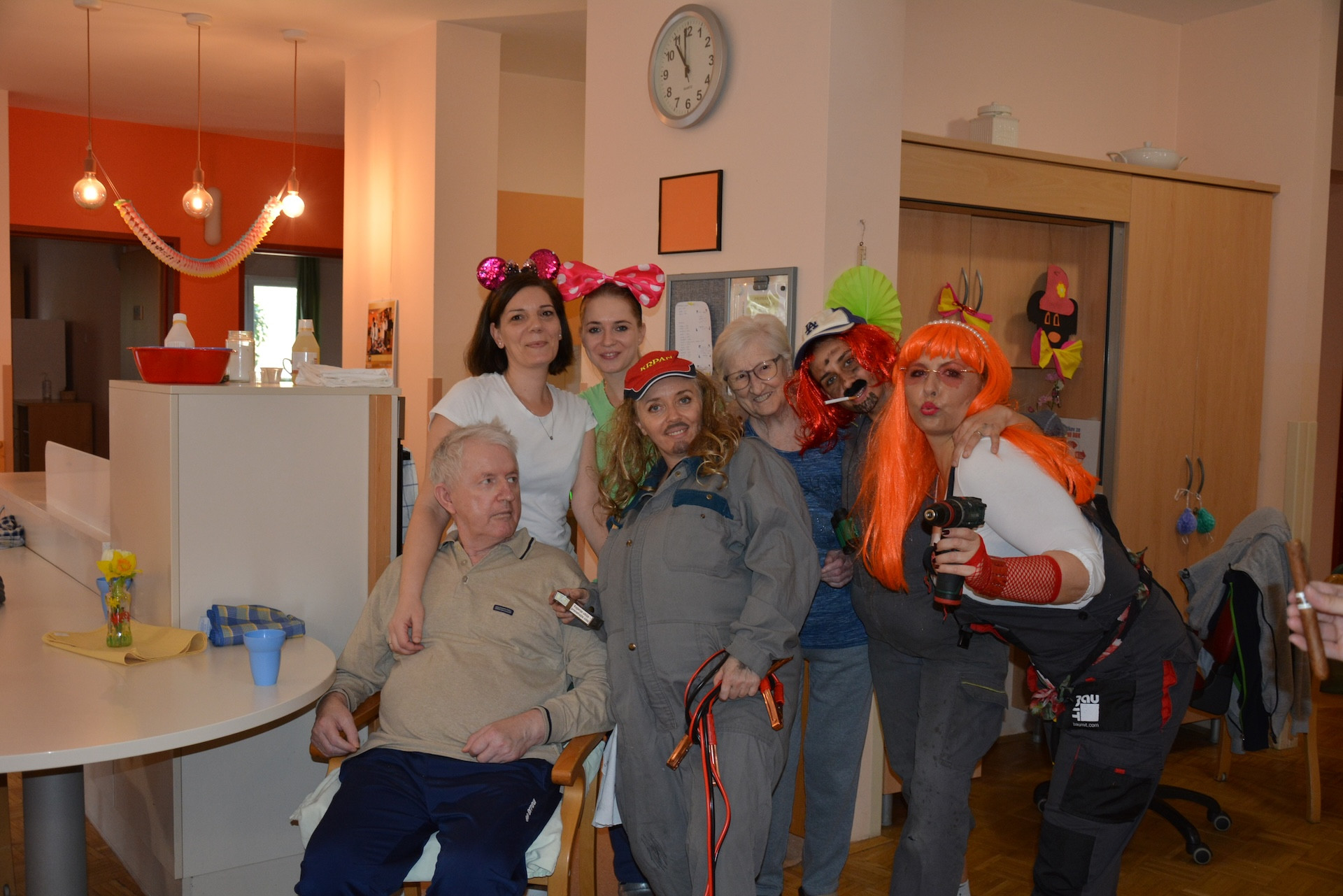 Maškare, maškare....