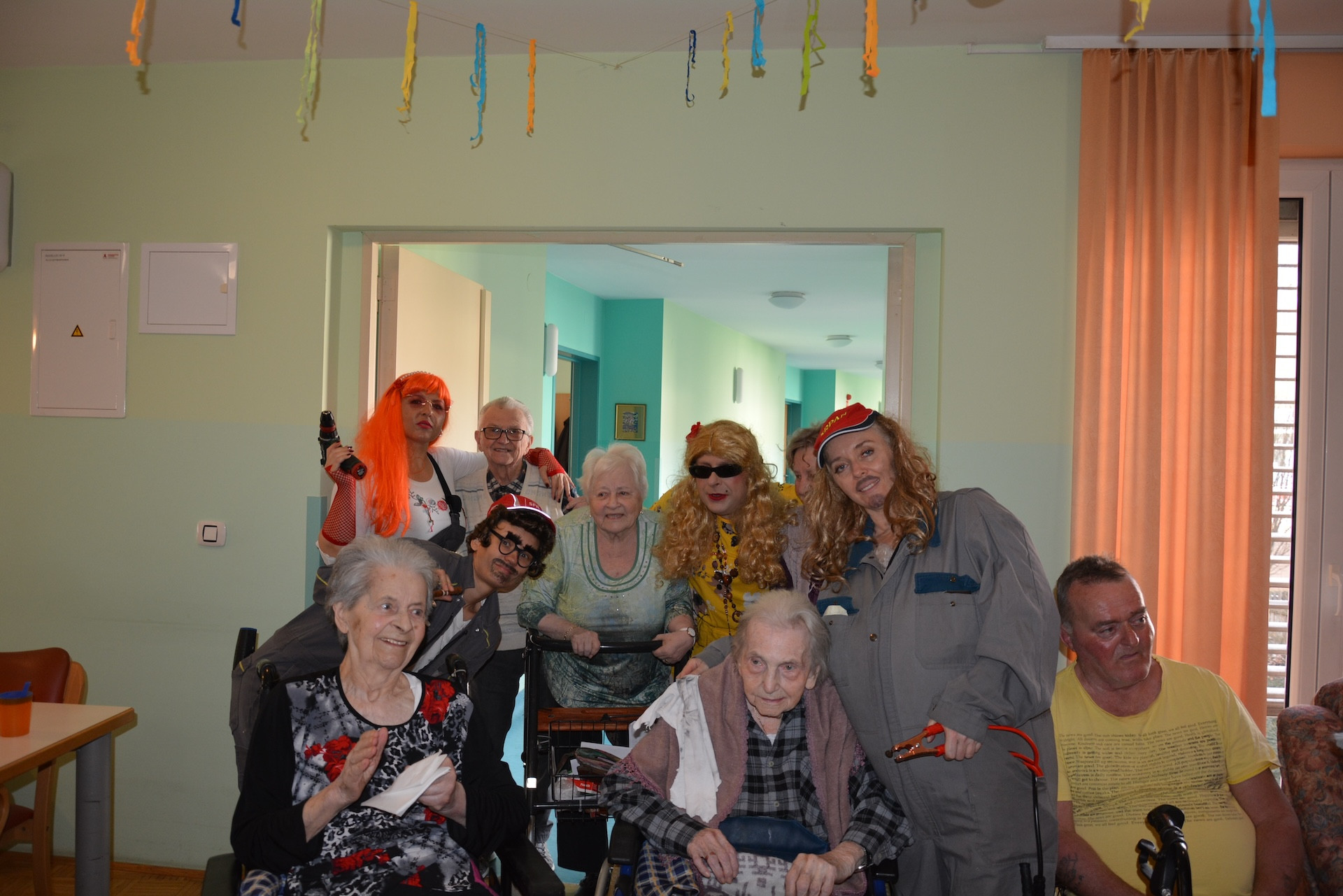 Maškare, maškare....