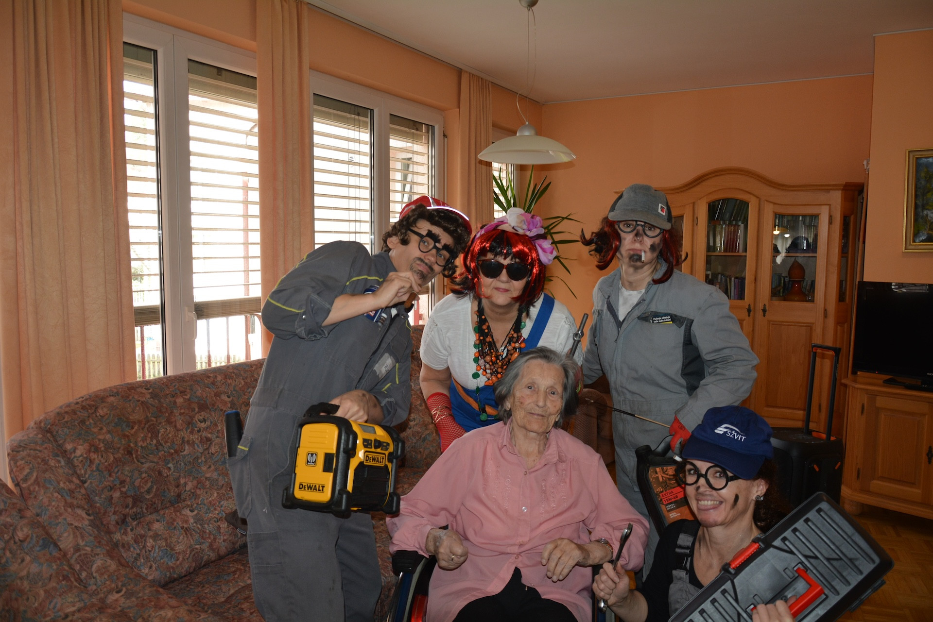 Maškare, maškare....