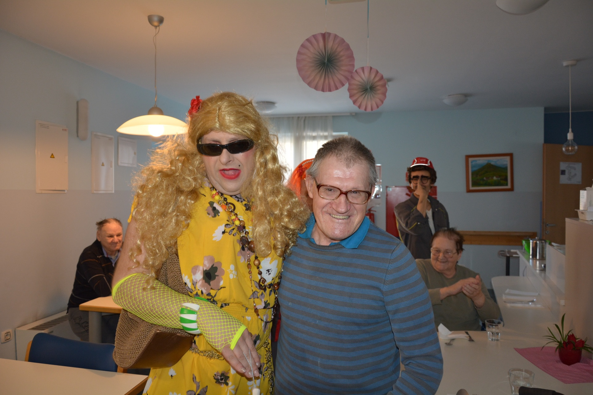 Maškare, maškare....