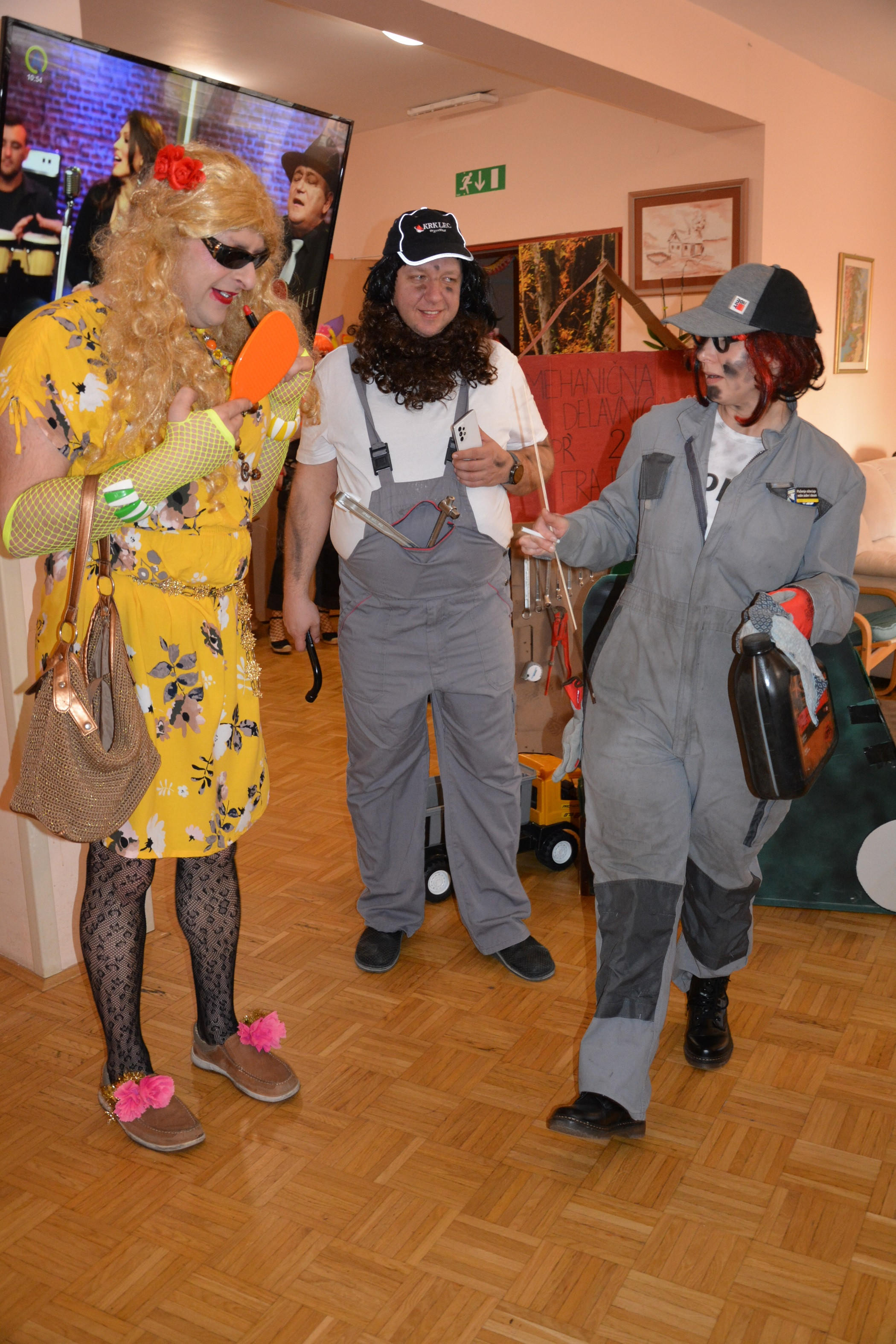 Maškare, maškare....