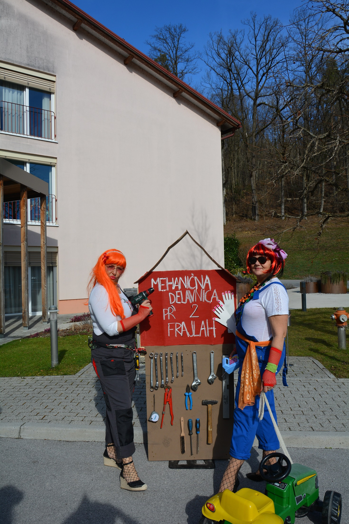 Maškare, maškare....