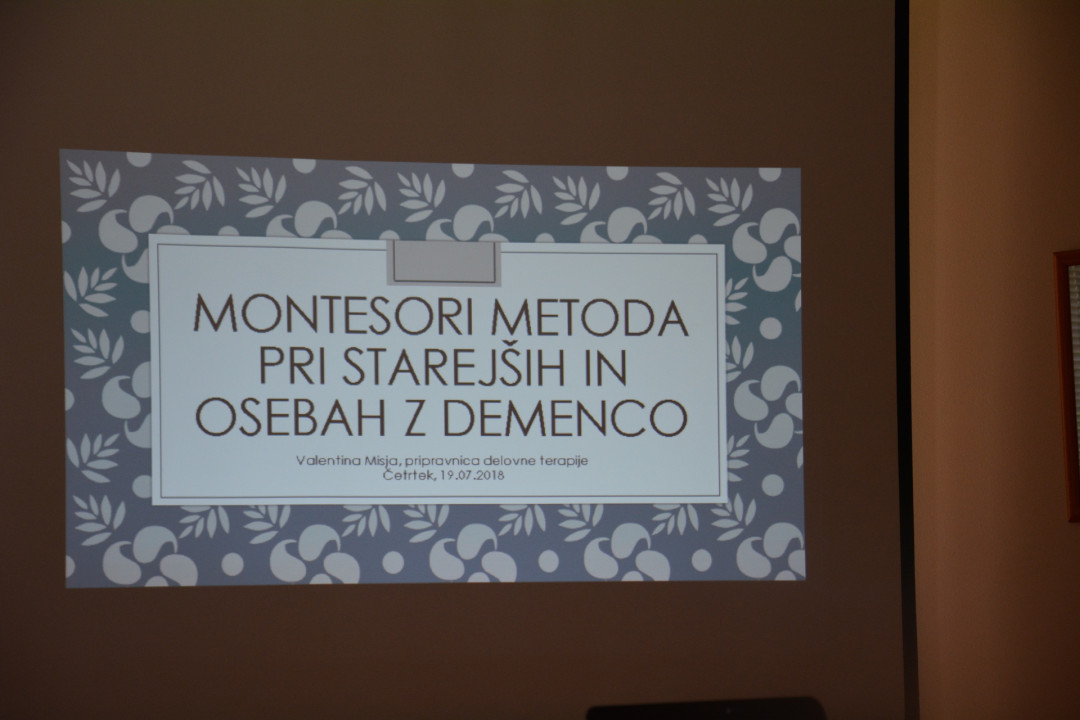 Metoda Montessori pri starejših in osebah z demenco