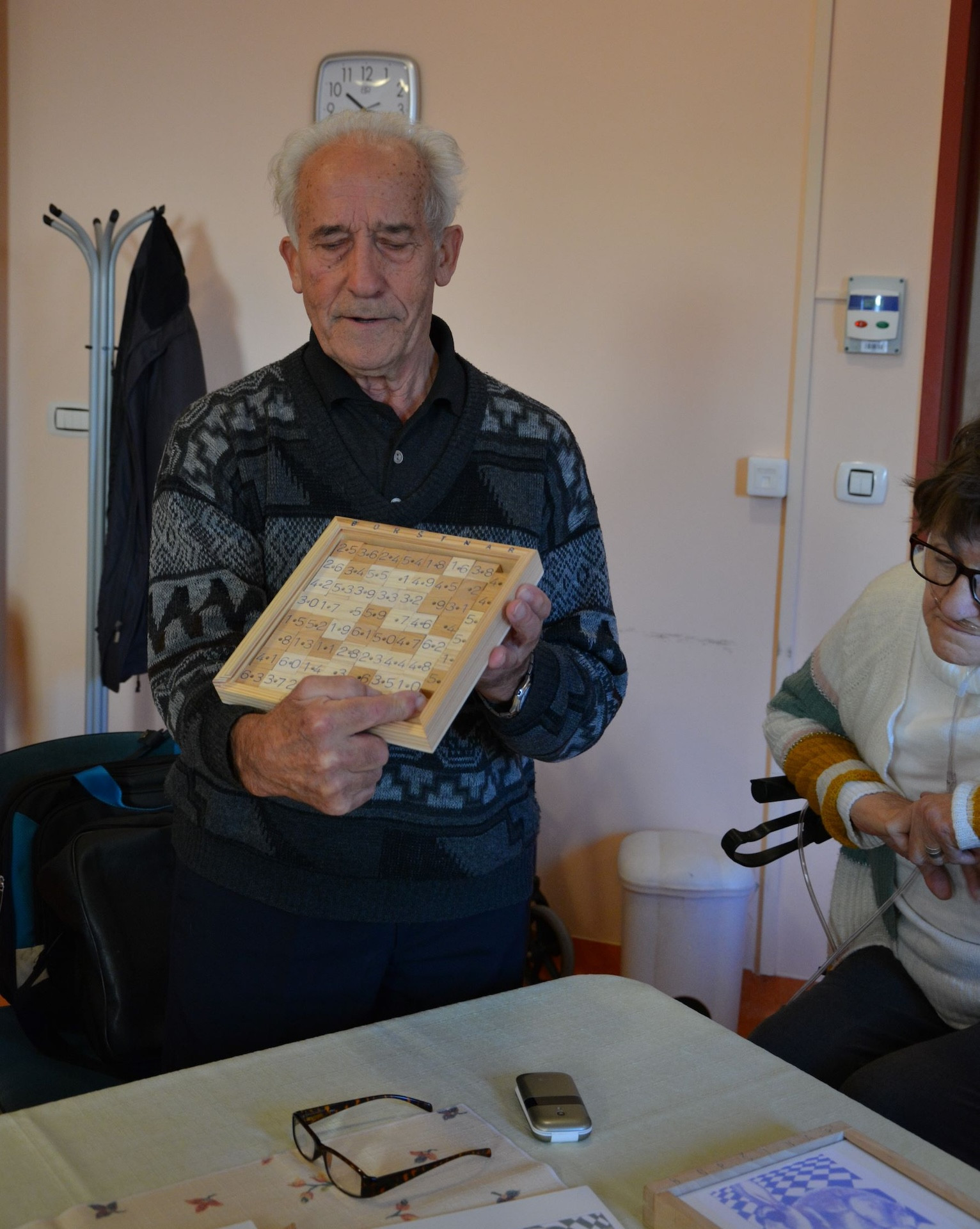 Miselni zajček na šahovskem polju za bistre možgane