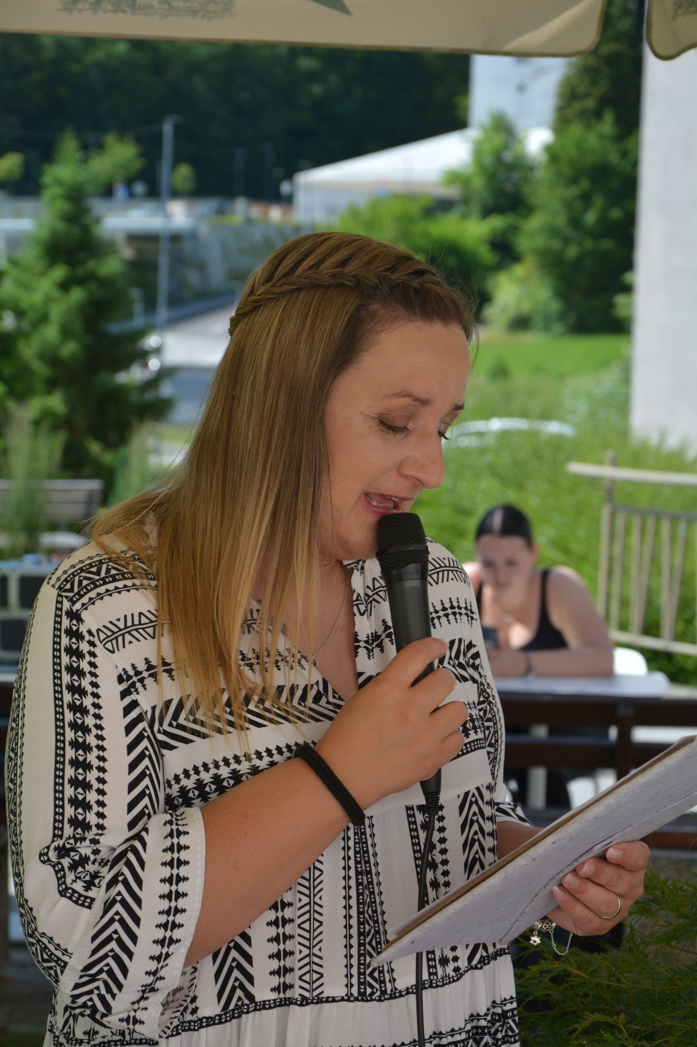 Modna pista v zeliščnem parku