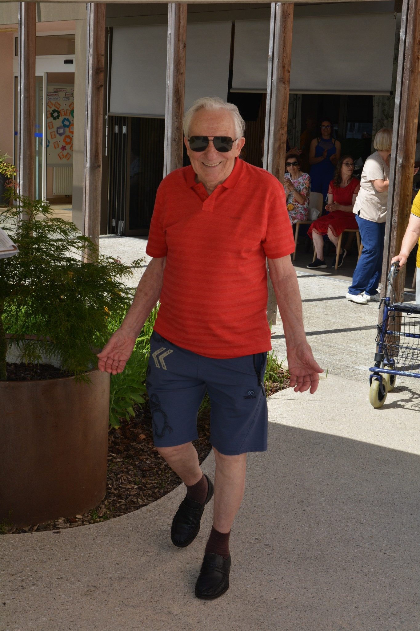 Modna pista v zeliščnem parku