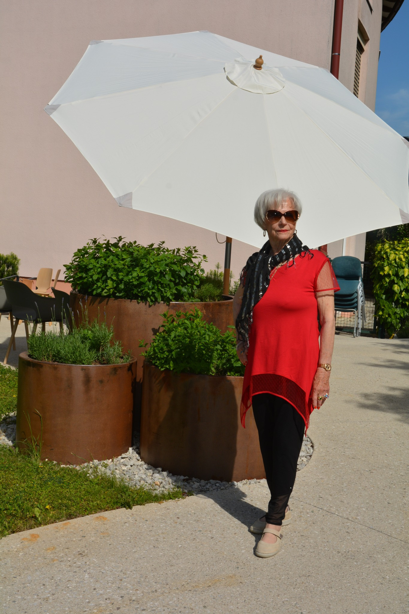 Modna pista v zeliščnem parku