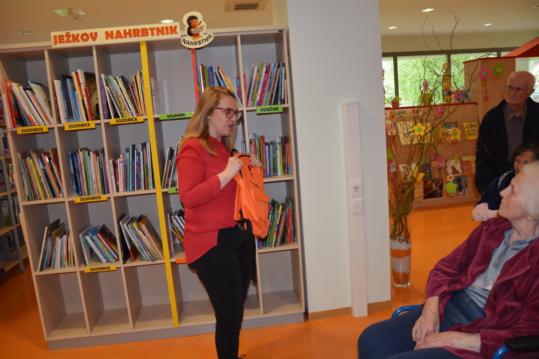 Na dan knjige smo obiskali knjižnico