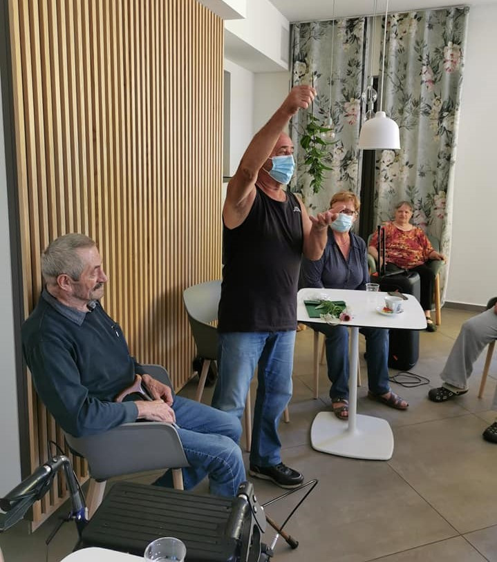 Na obisku društvo zeliščarjev Olimje