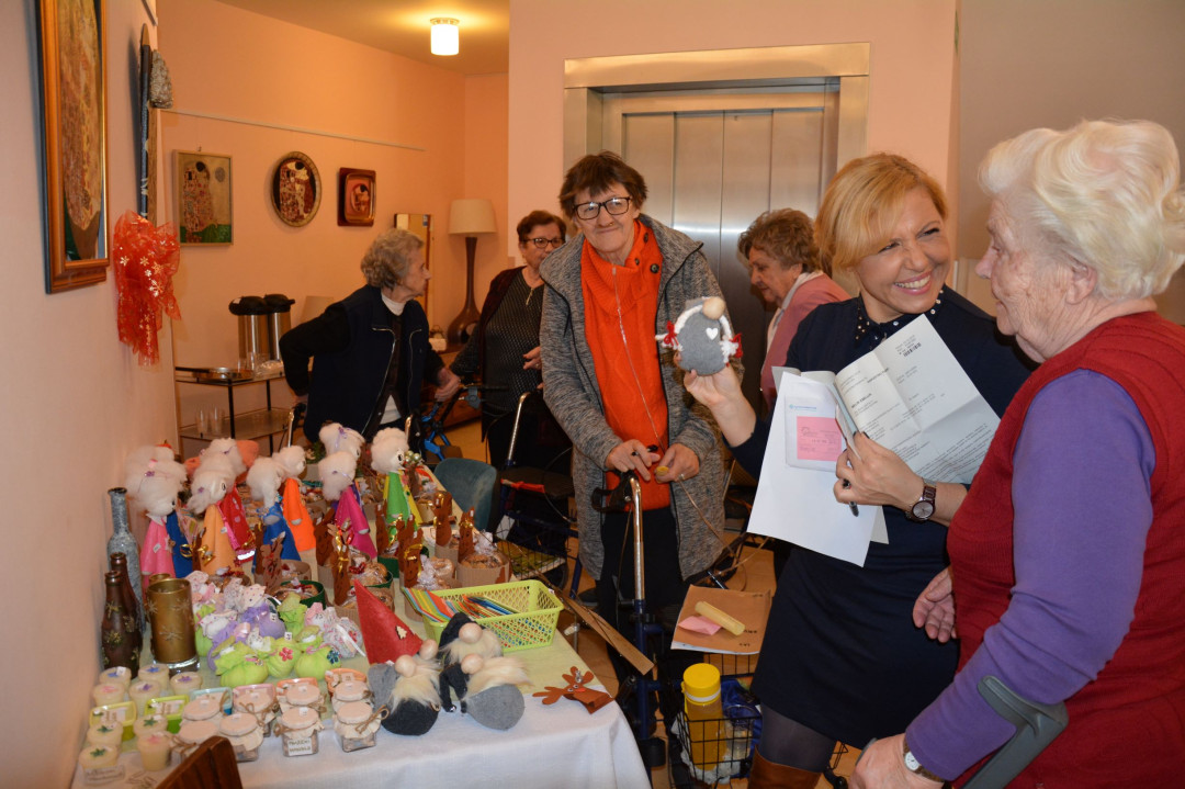 Na ogled postavili božično – novoletne ustvarjalnosti