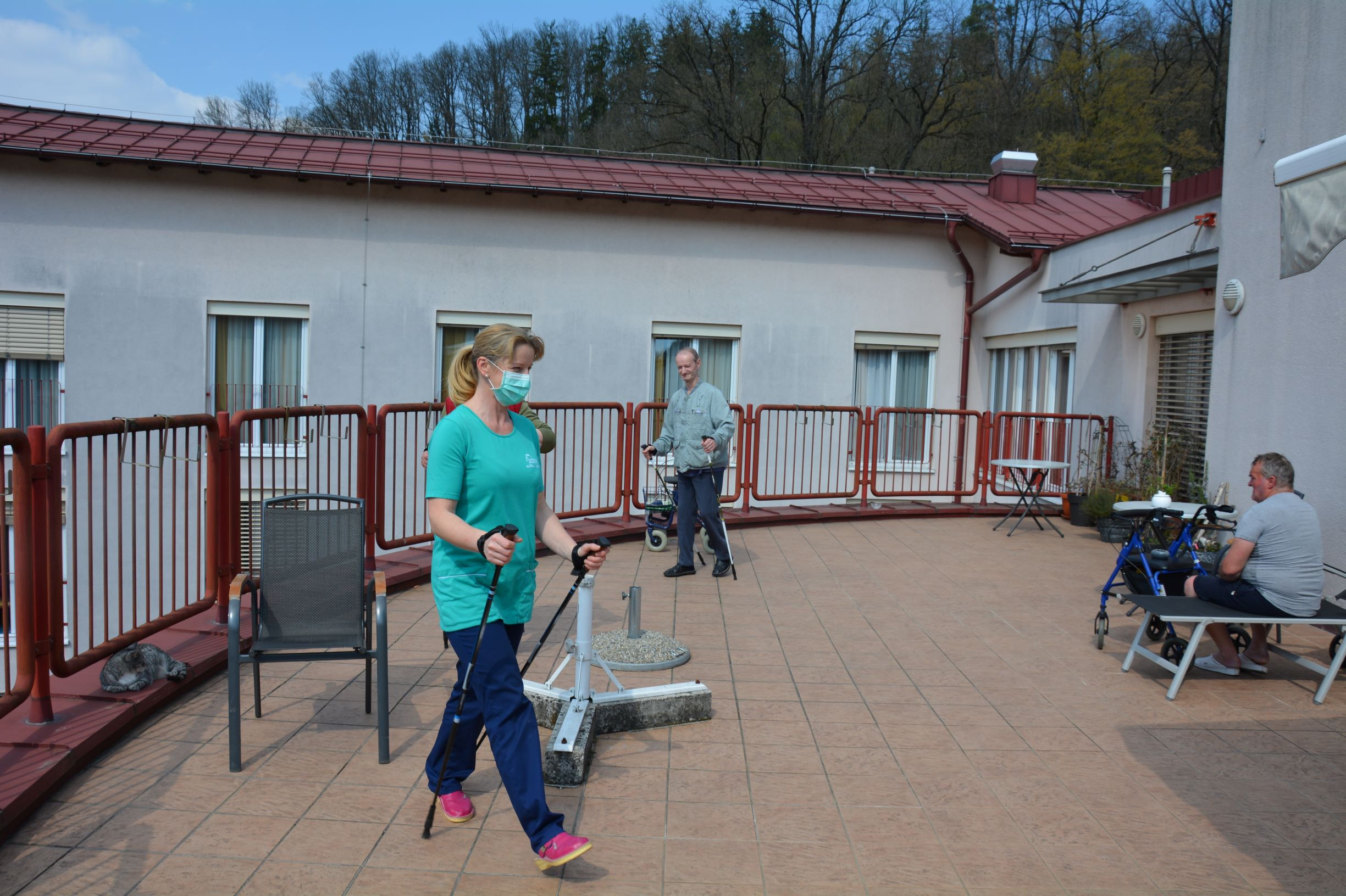 Nadstandardna kvadratura doma nam pride zelo prav