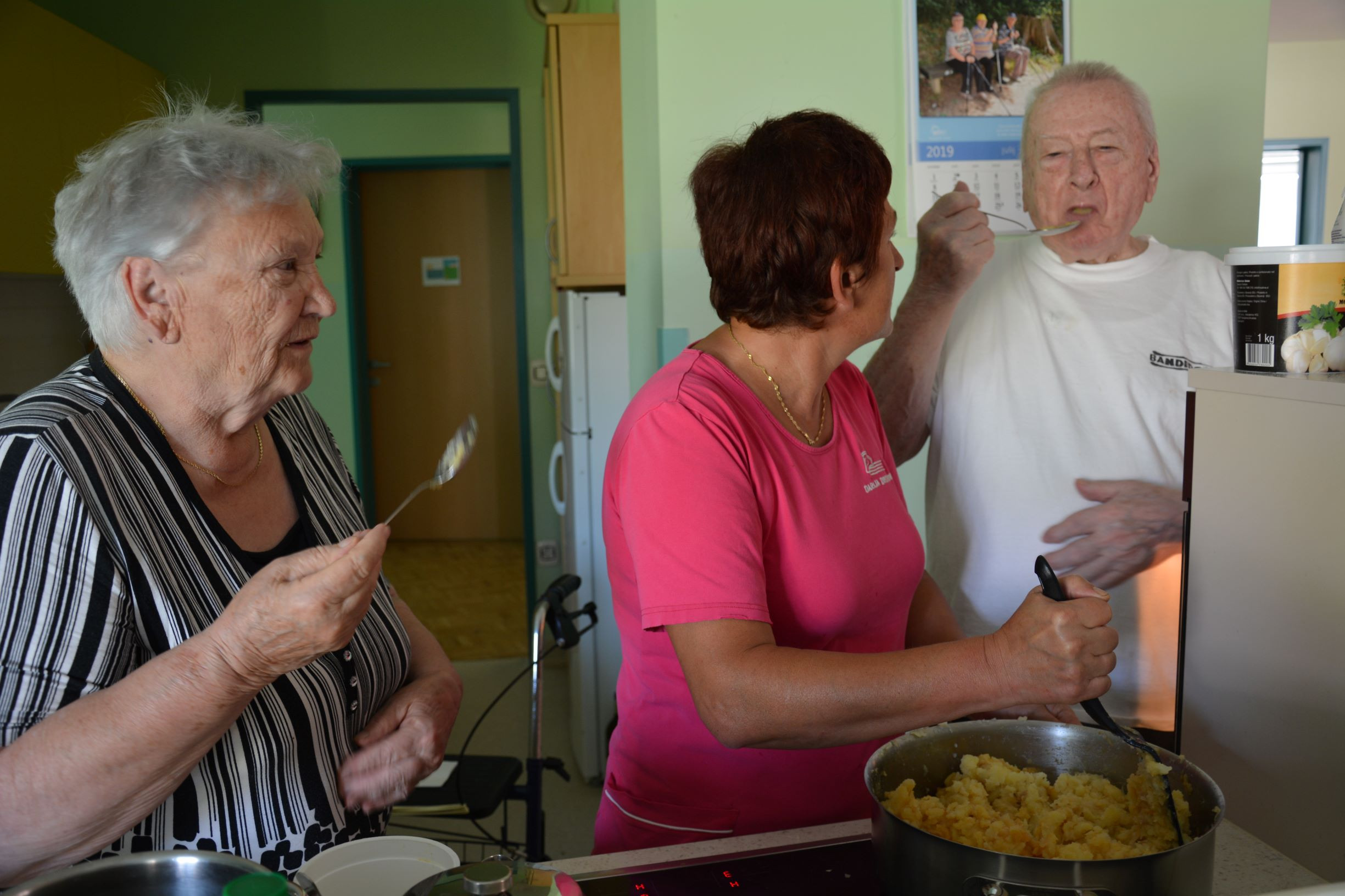 Najbolj je dišal Pegazov pražen krompir