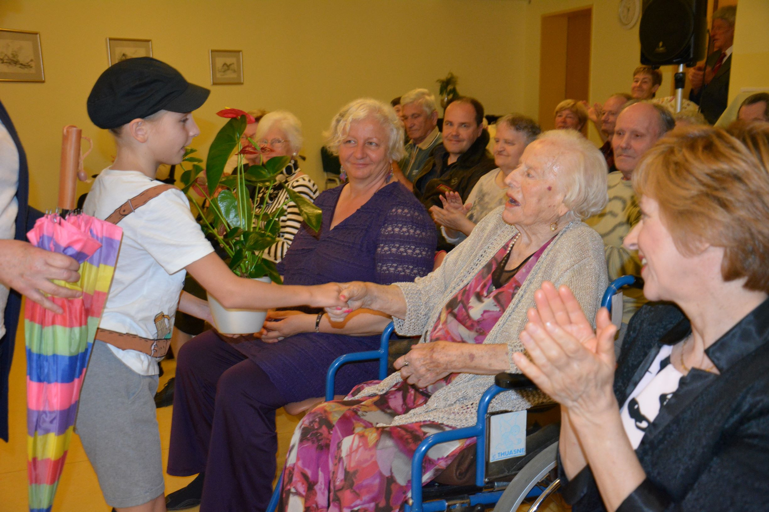 Naša 100 - letnica gospa Ela