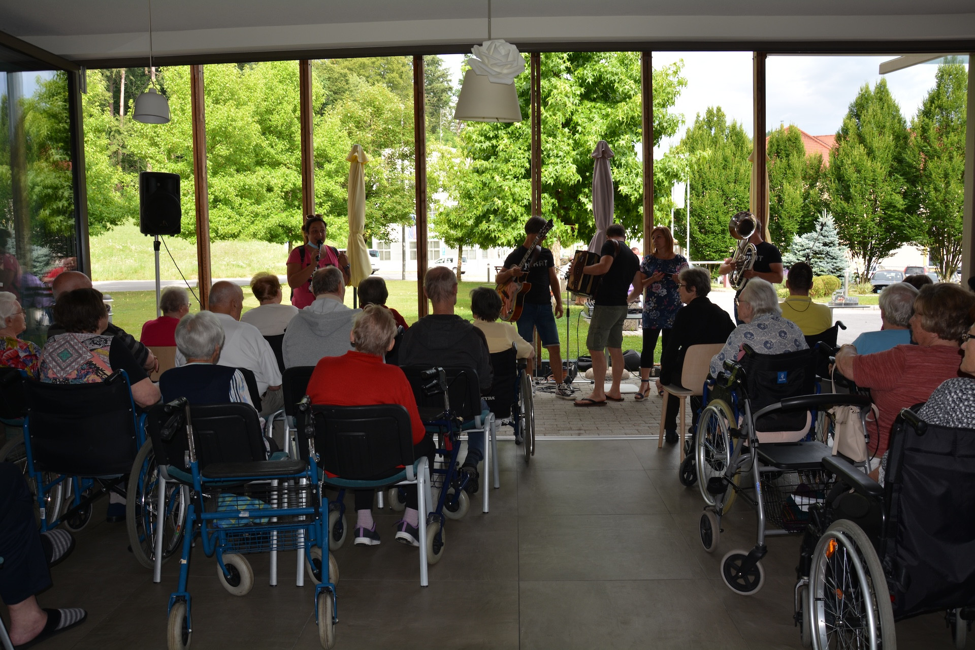 Nastop ansambla Unikat