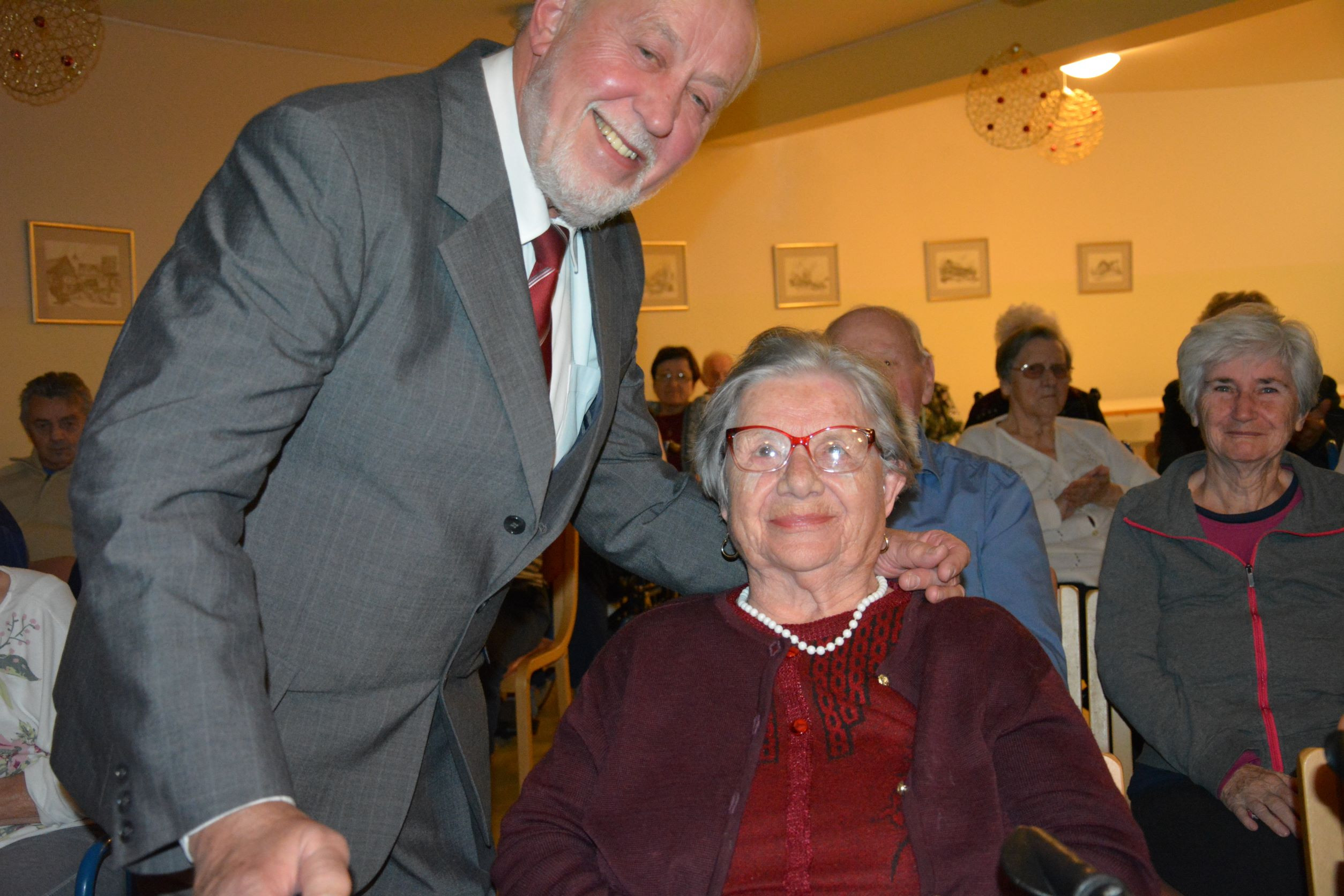 NASTOP MOŠKEGA PEVSKEGA ZBORA ROGAŠKA SLATINA