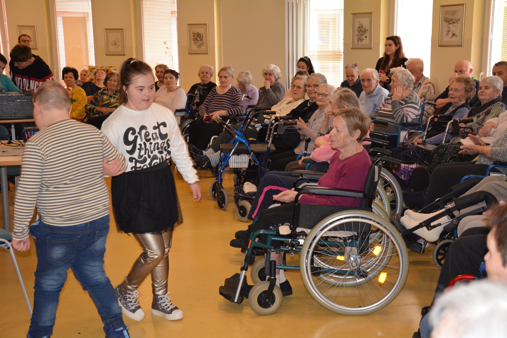 Nastop otrok ob dnevu žena