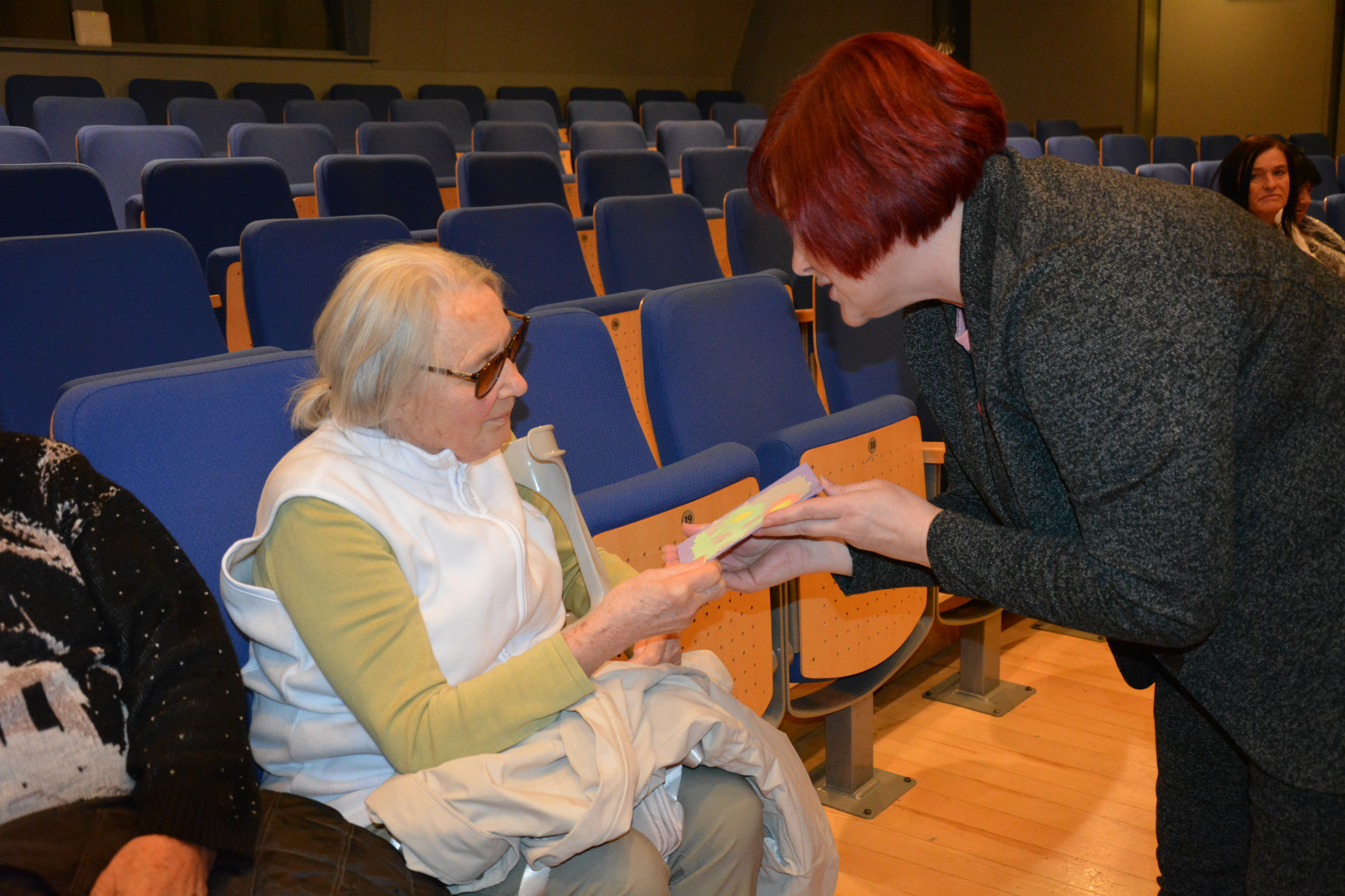 Nastop otrok Vrtca Potoček ob materinskem dnevu