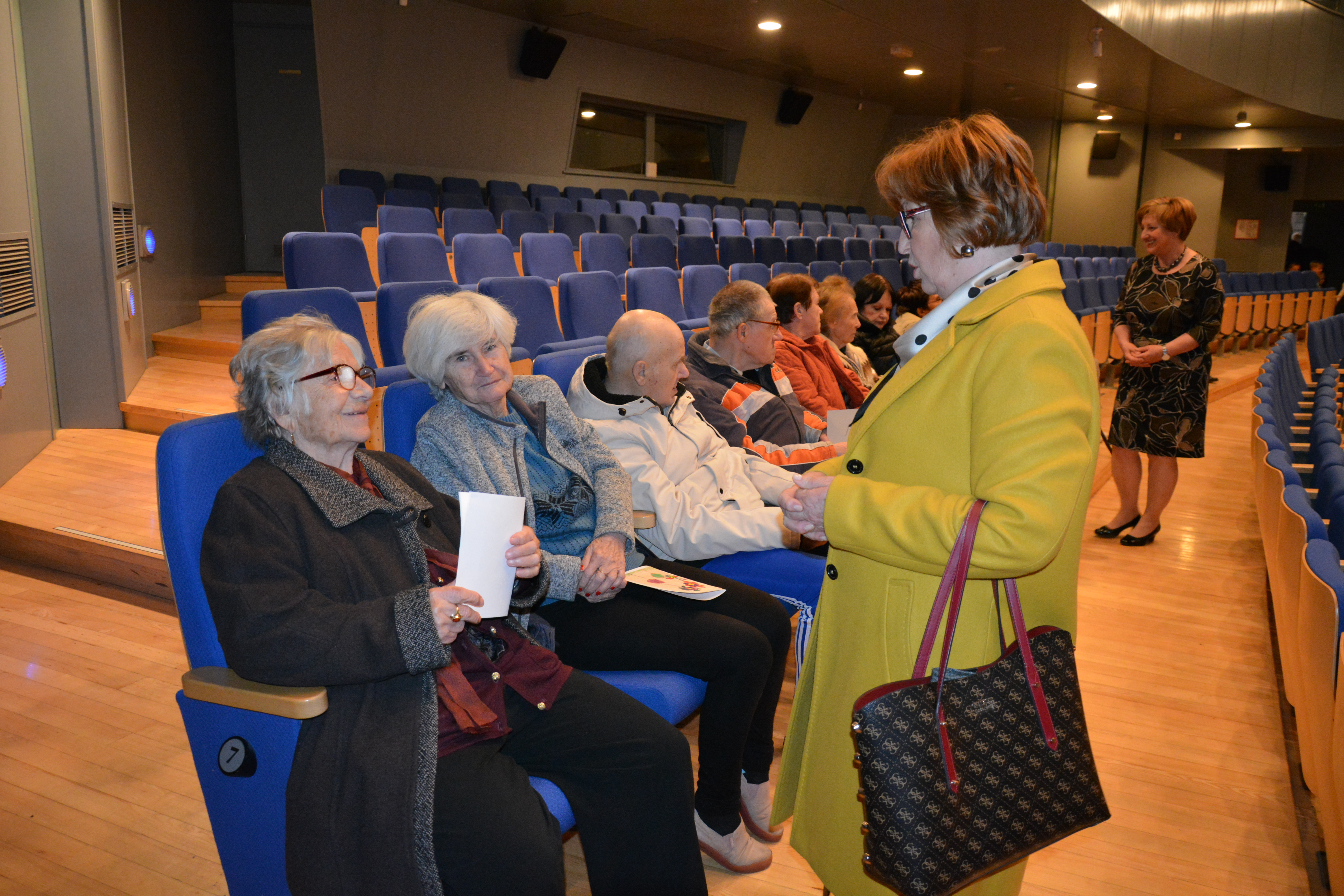 Nastop otrok Vrtca Potoček ob materinskem dnevu