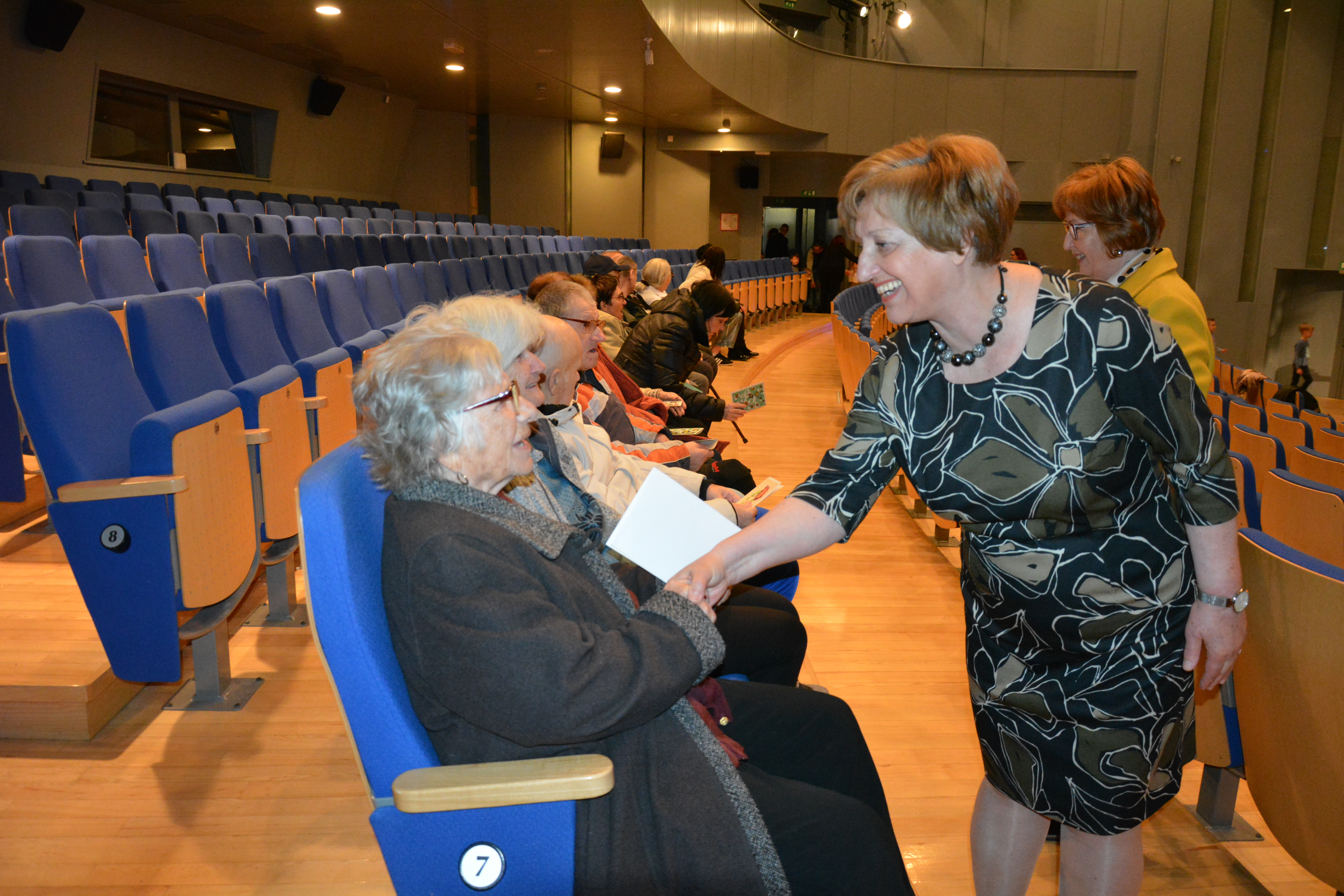 Nastop otrok Vrtca Potoček ob materinskem dnevu