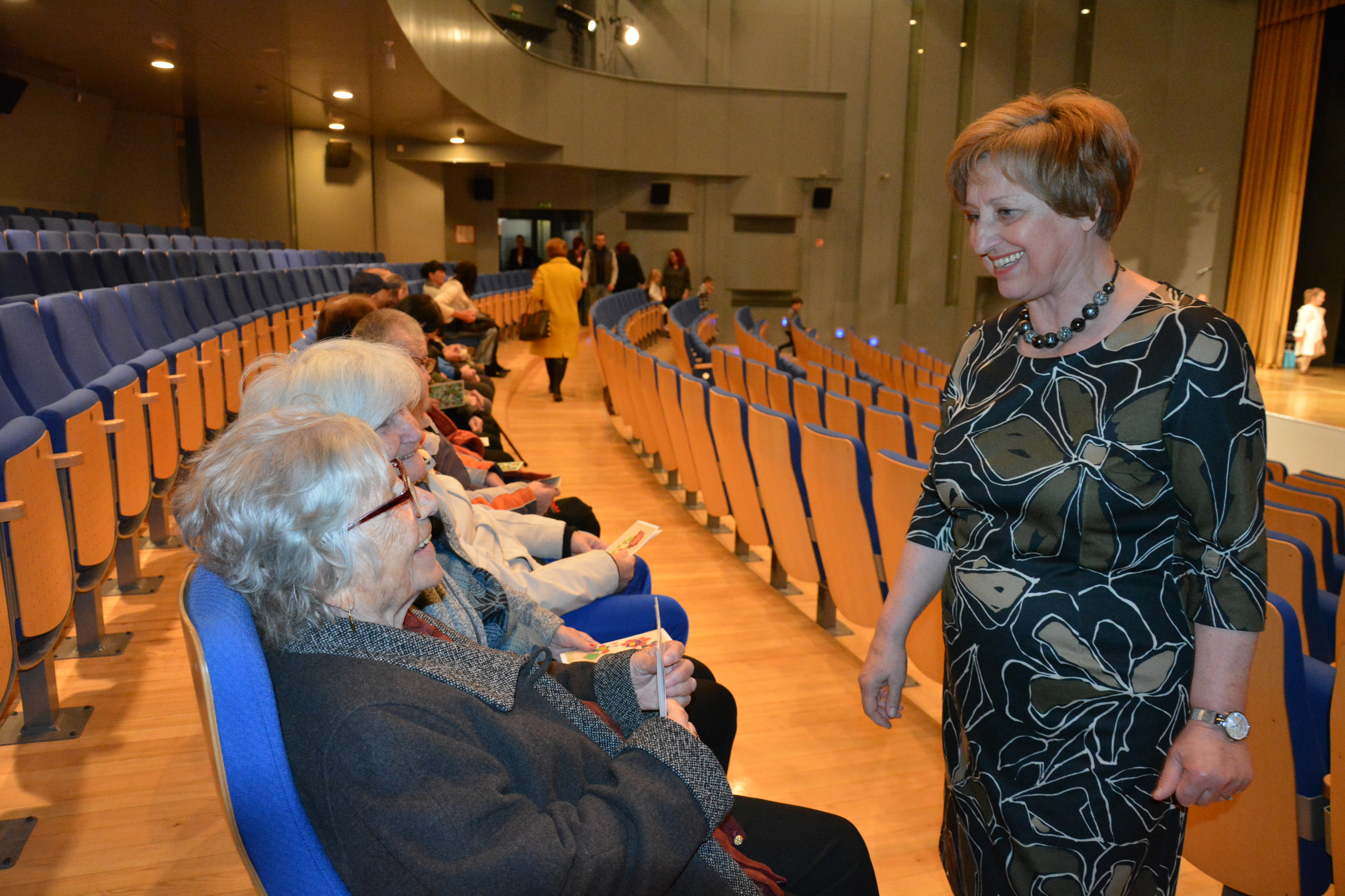 Nastop otrok Vrtca Potoček ob materinskem dnevu