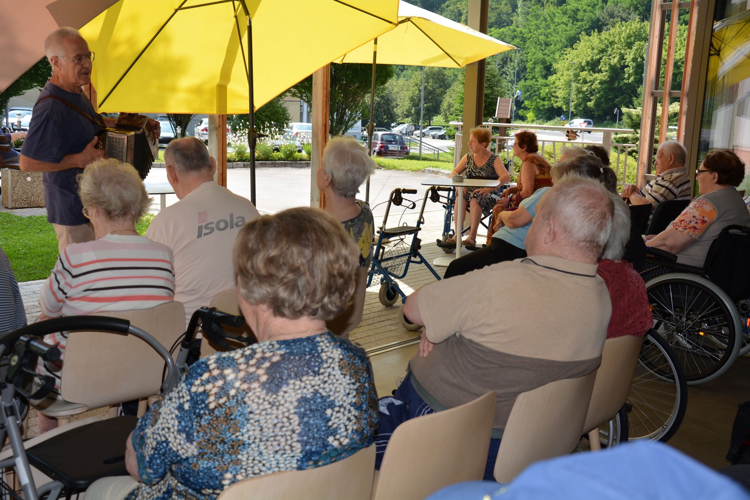 Nastop skupine Pesemca