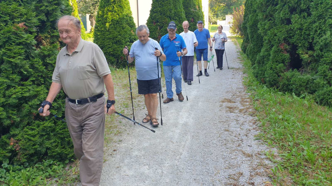 Nordijska hoja z Matejo