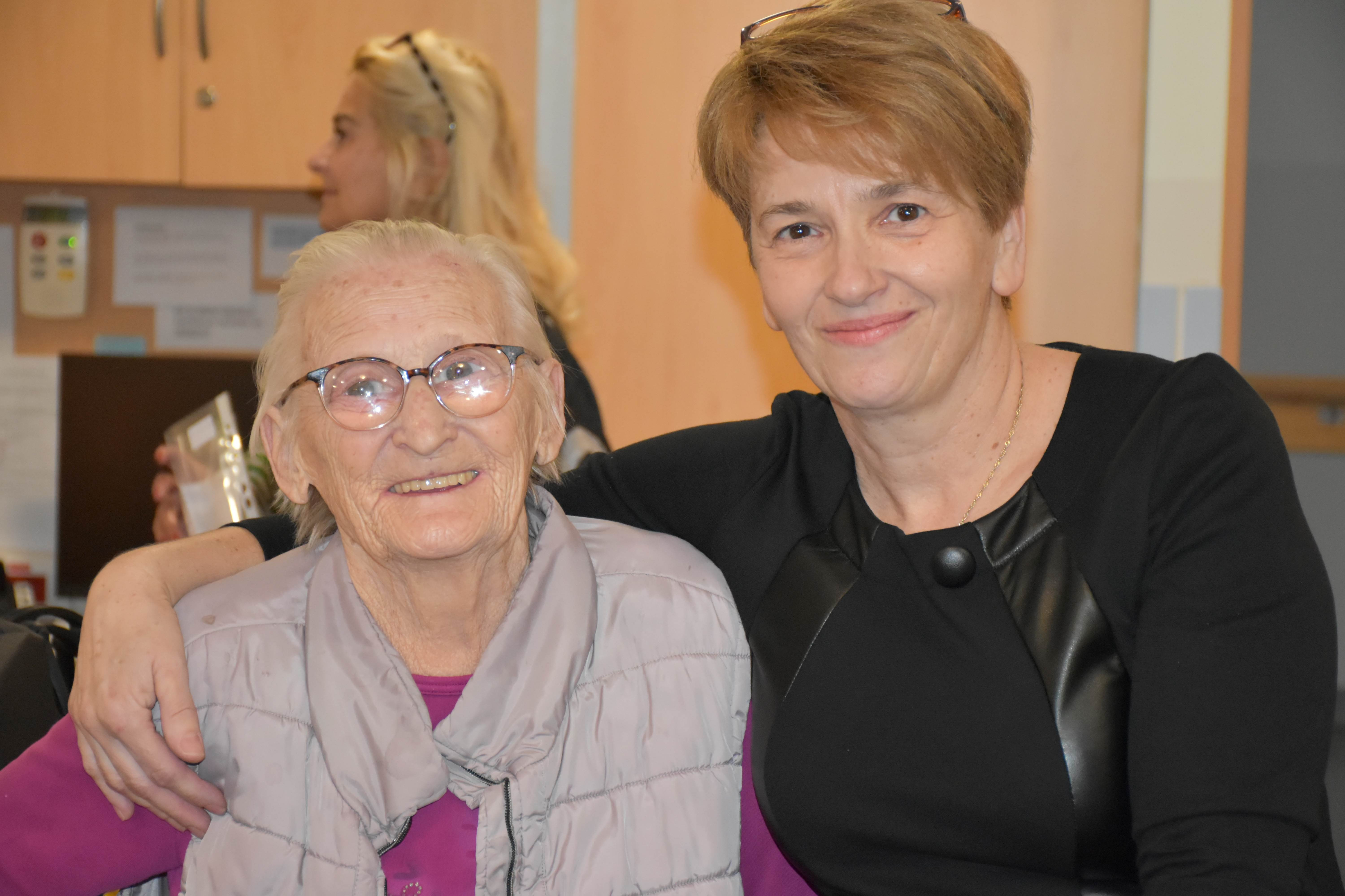 Novoletna zabava stanovalcev