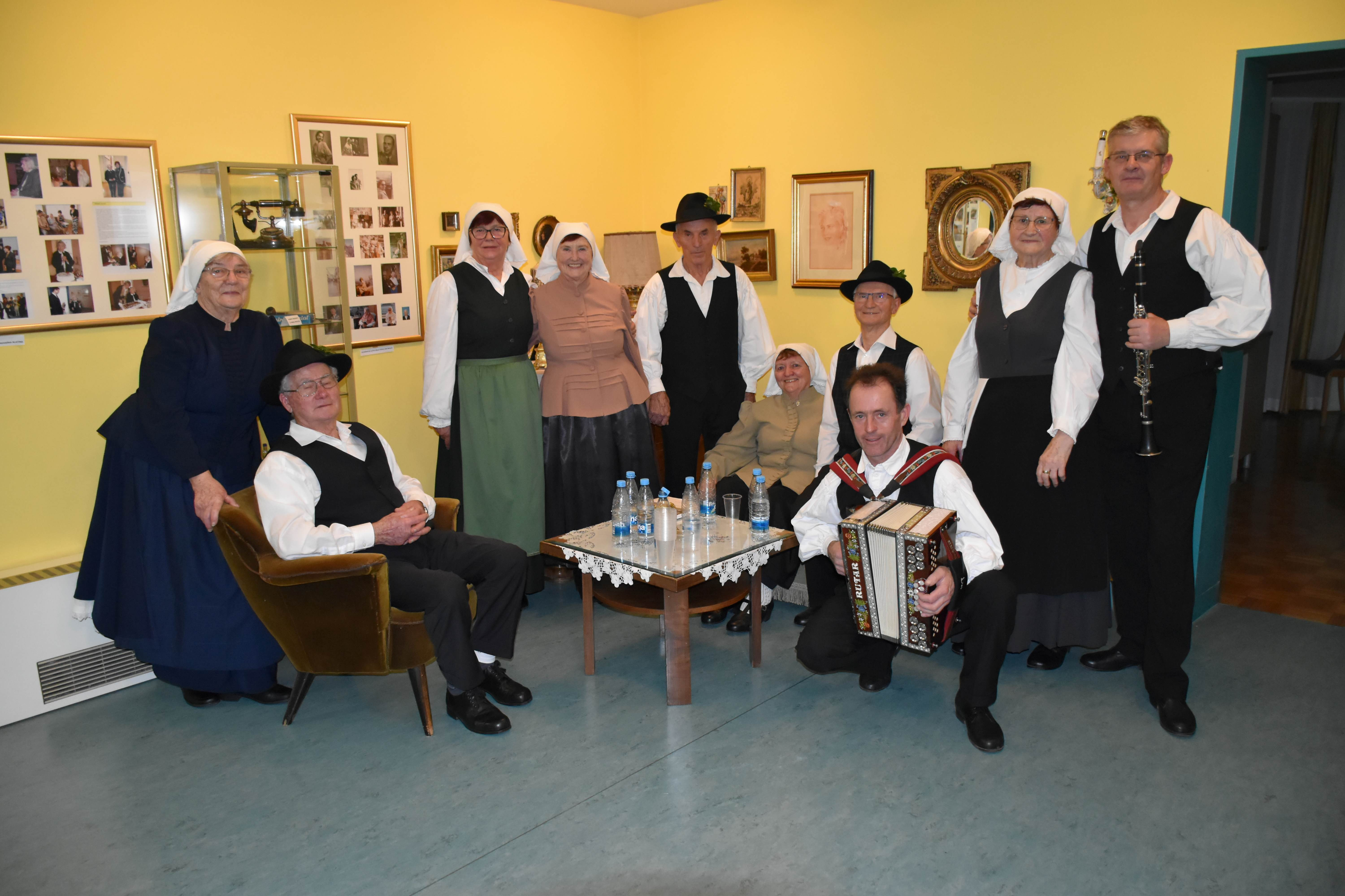 Novoletna zabava stanovalcev