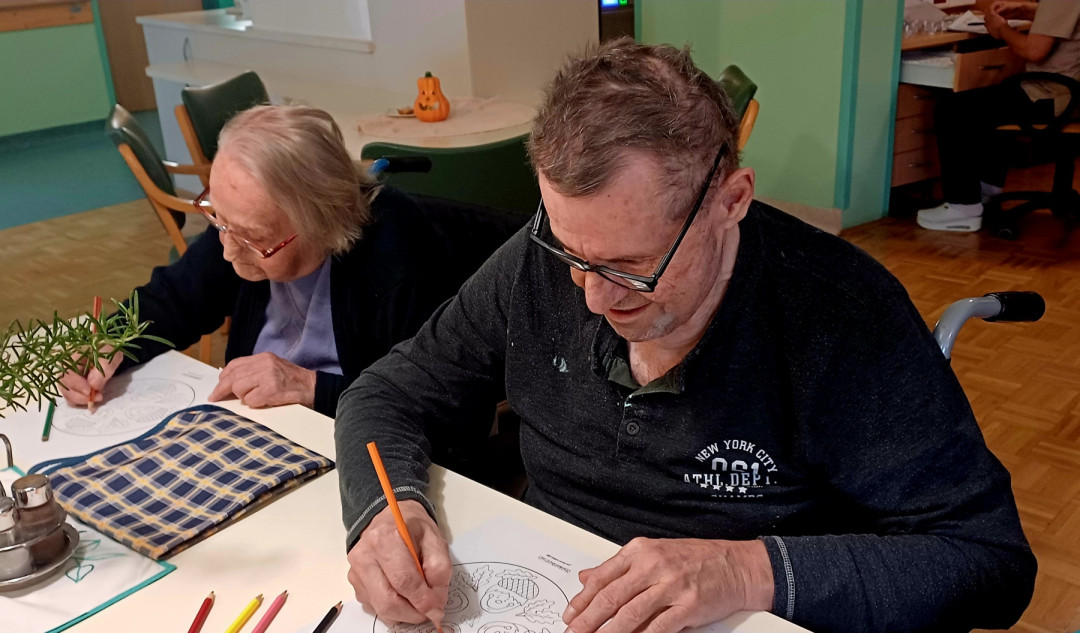 ◦◉✿ Risanje mandal in petje pesmi ✿◉◦