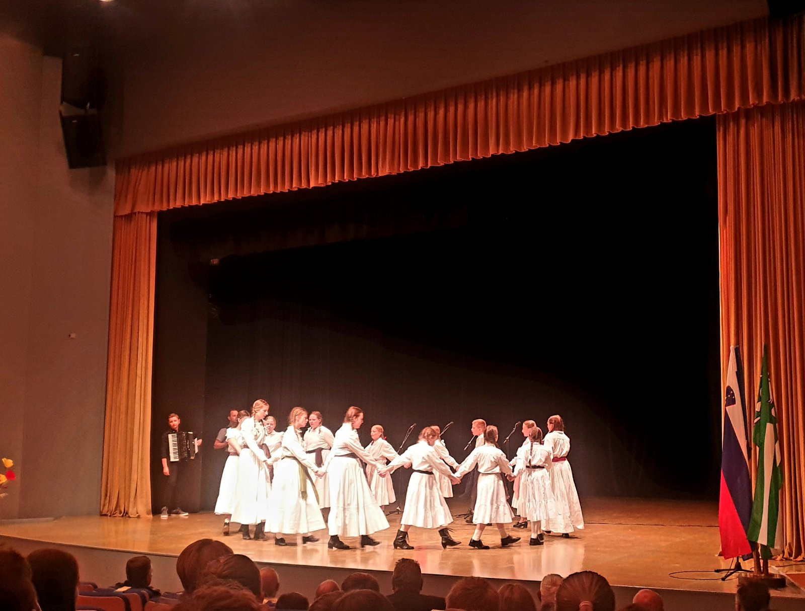 Ob dnevu državnosti