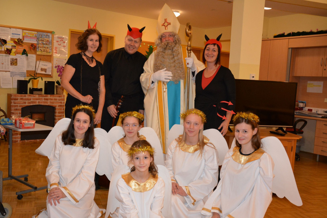 Obisk Miklavža s spremstvom