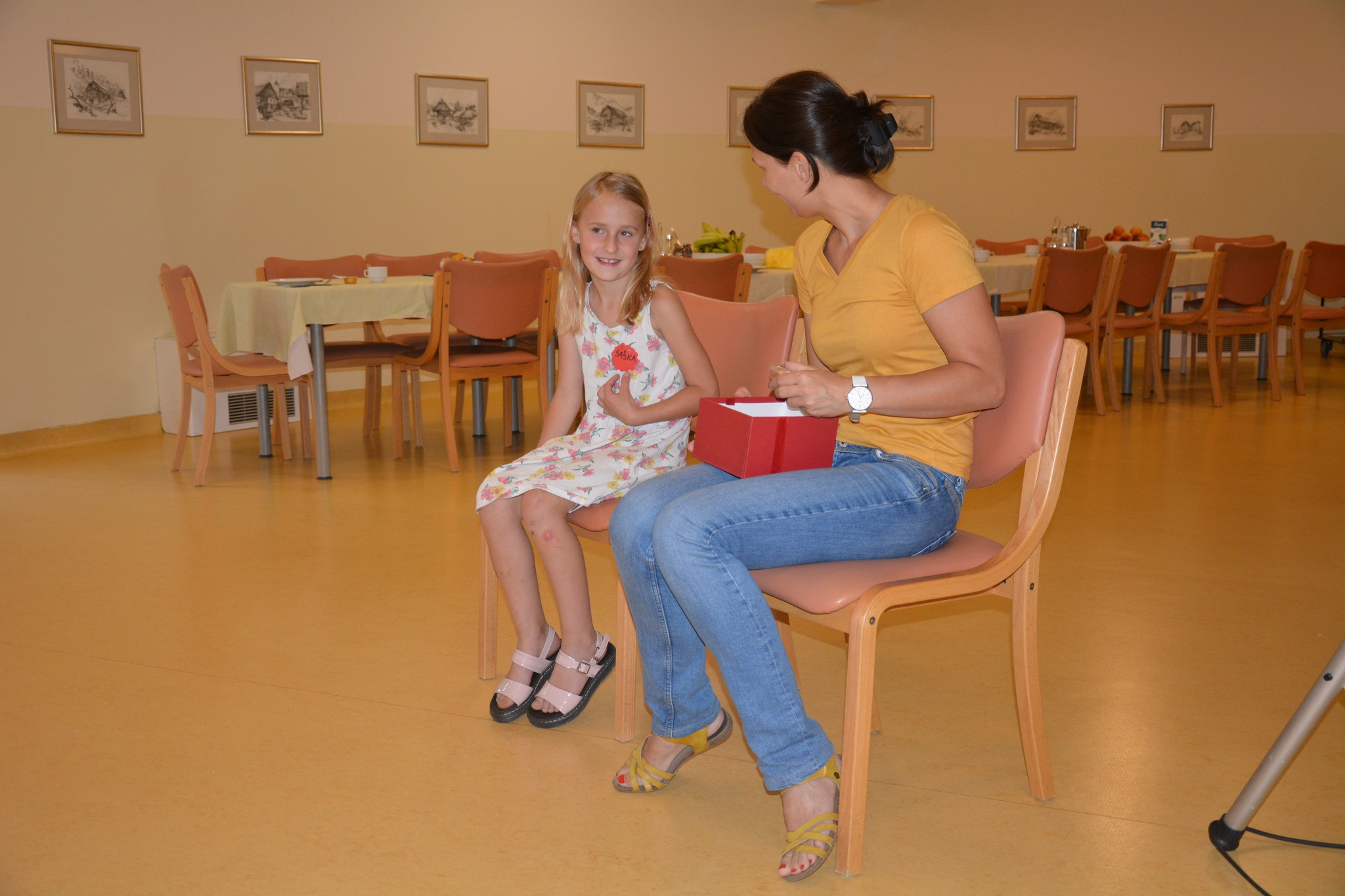 Obisk otrok zaposlenih